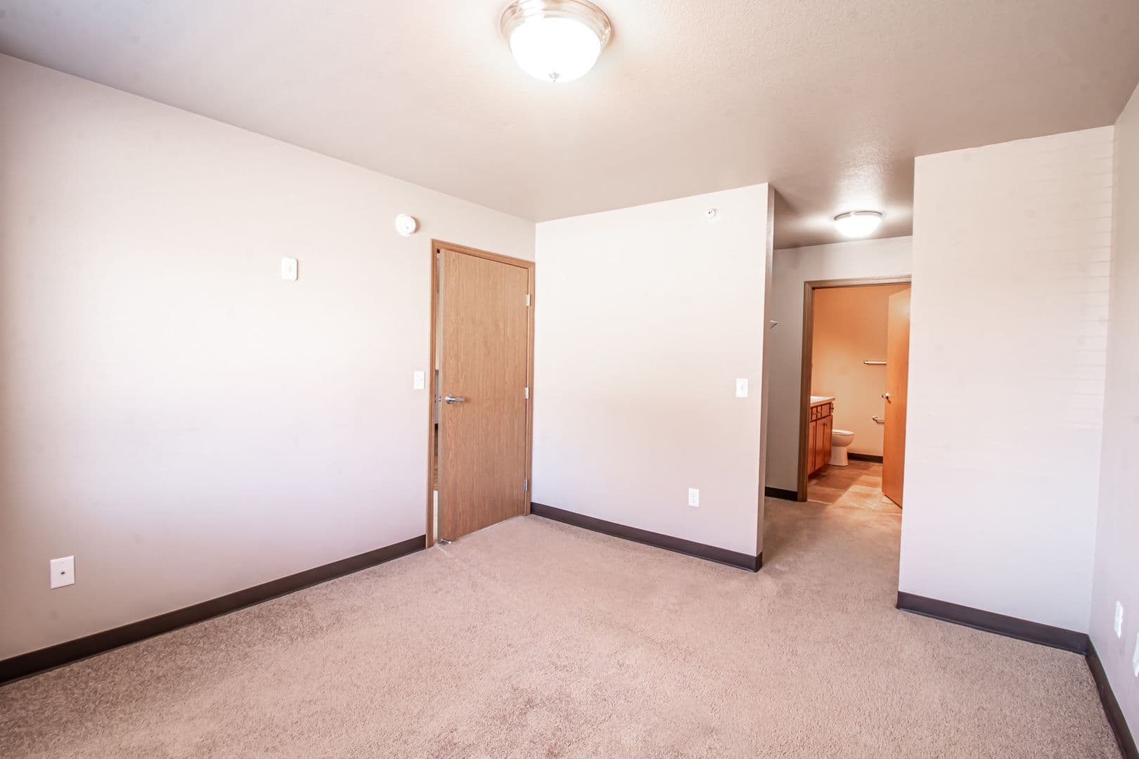Dickinson Apartment: 1465 Roughrider Blvd