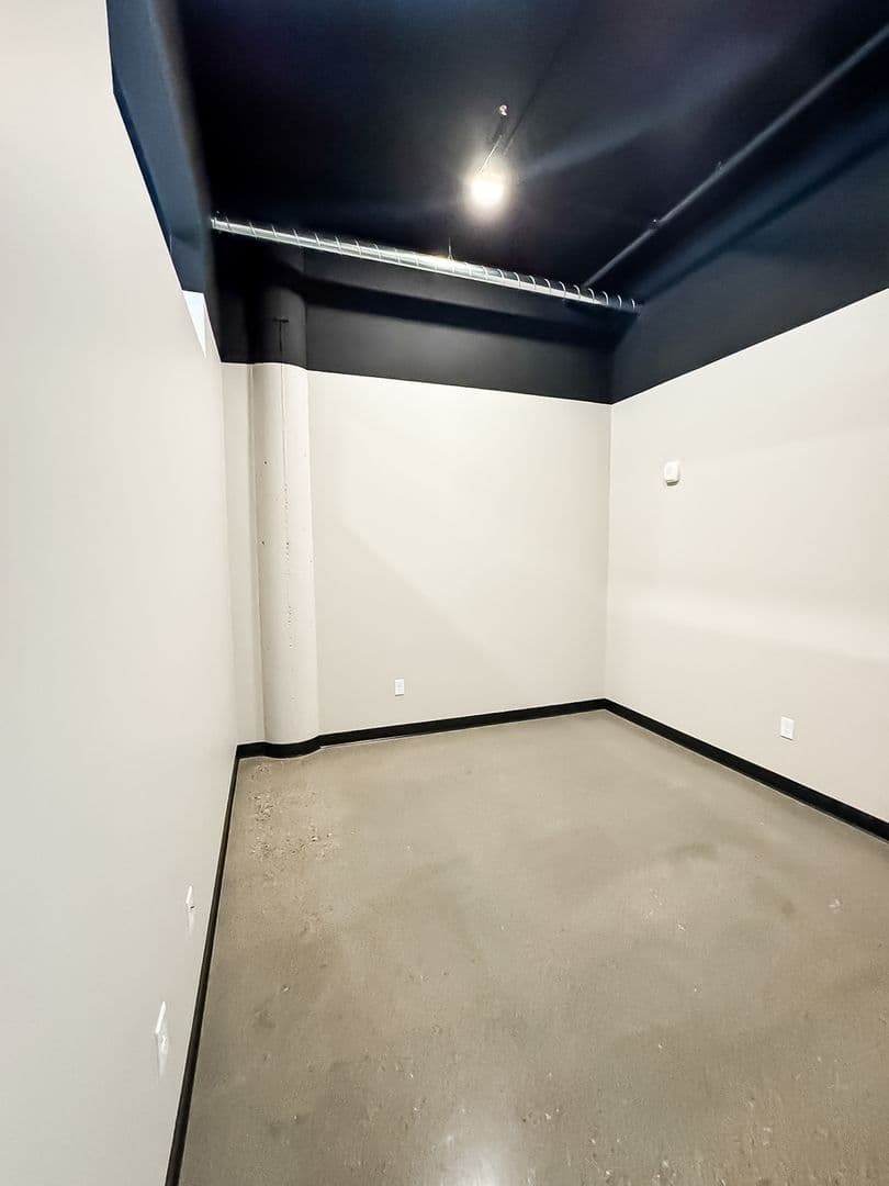 Fargo Apartment: 1919 N University Dr