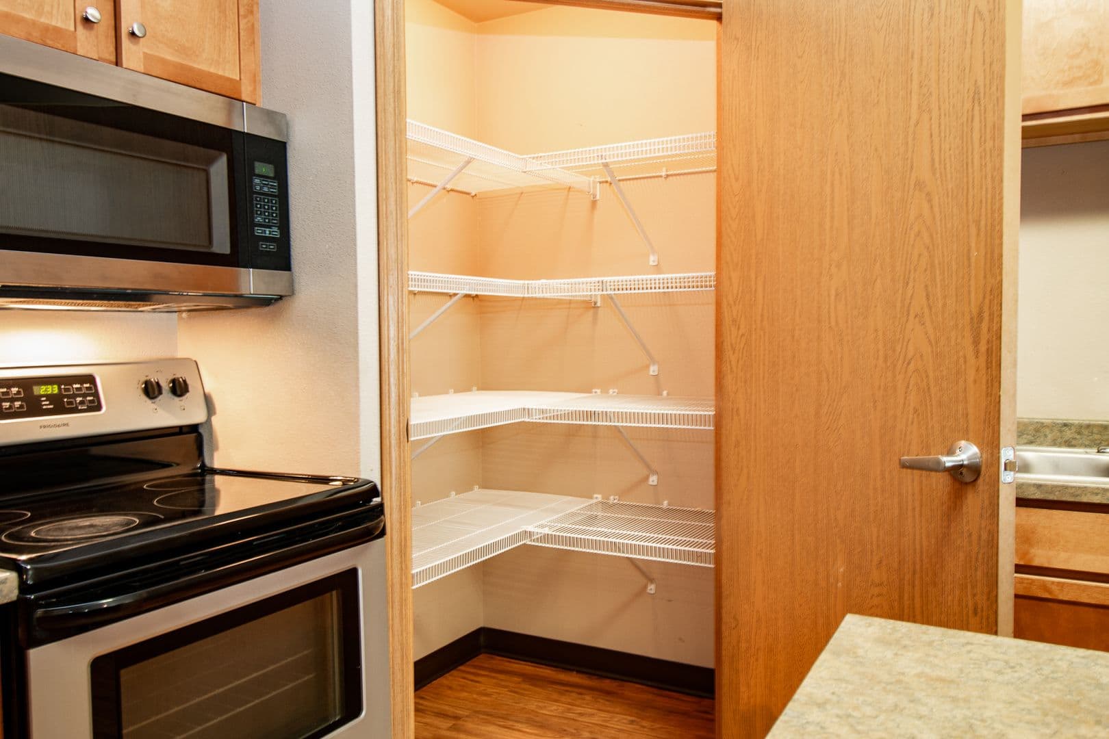 Dickinson Apartment: 1465 Roughrider Blvd