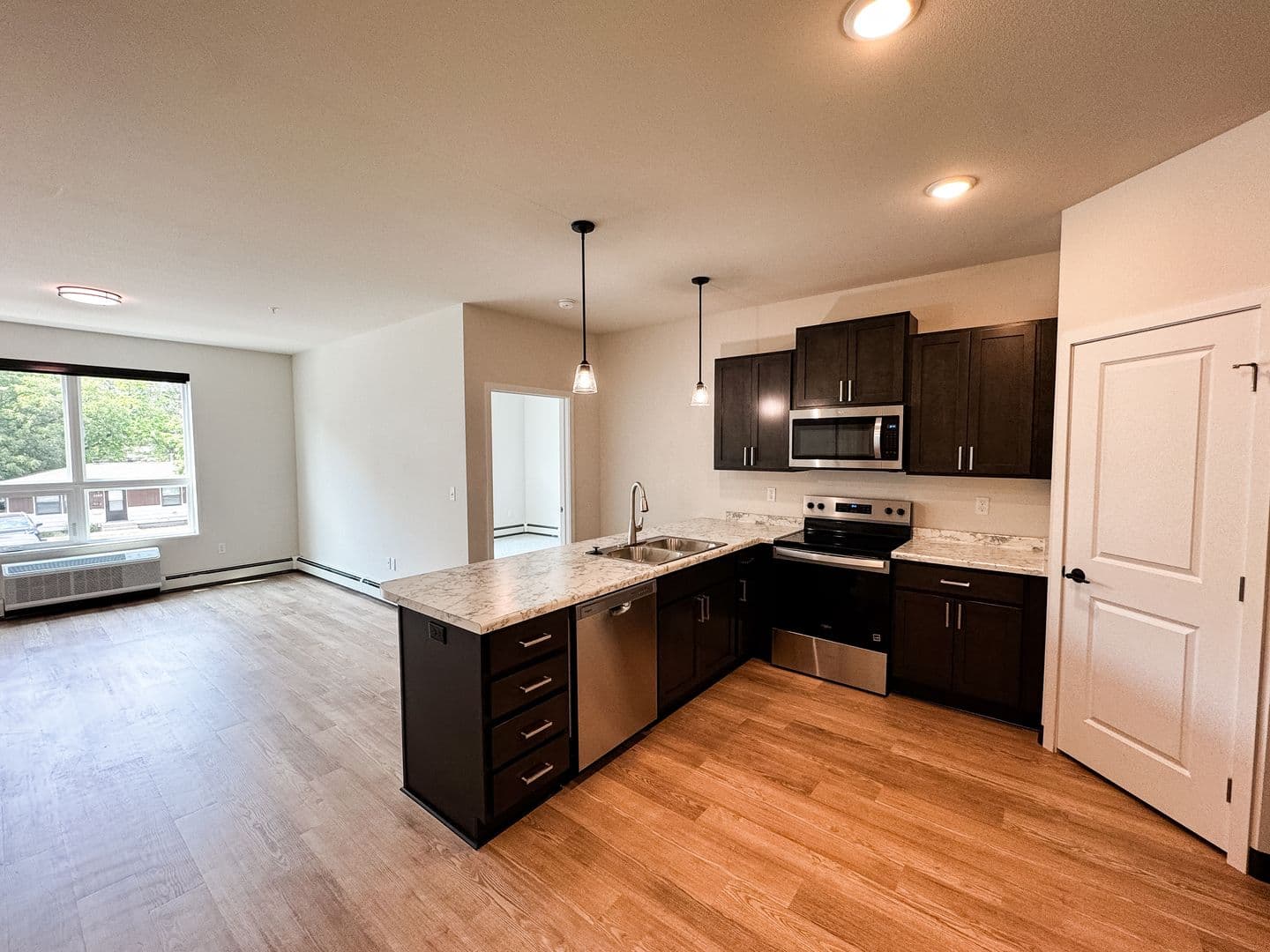 Fargo Apartment: 1758 12th Ave N