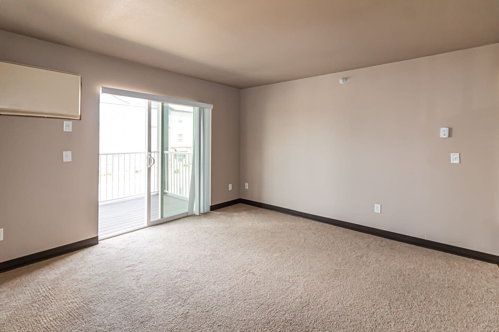 Dickinson Apartment: 1465 Roughrider Blvd