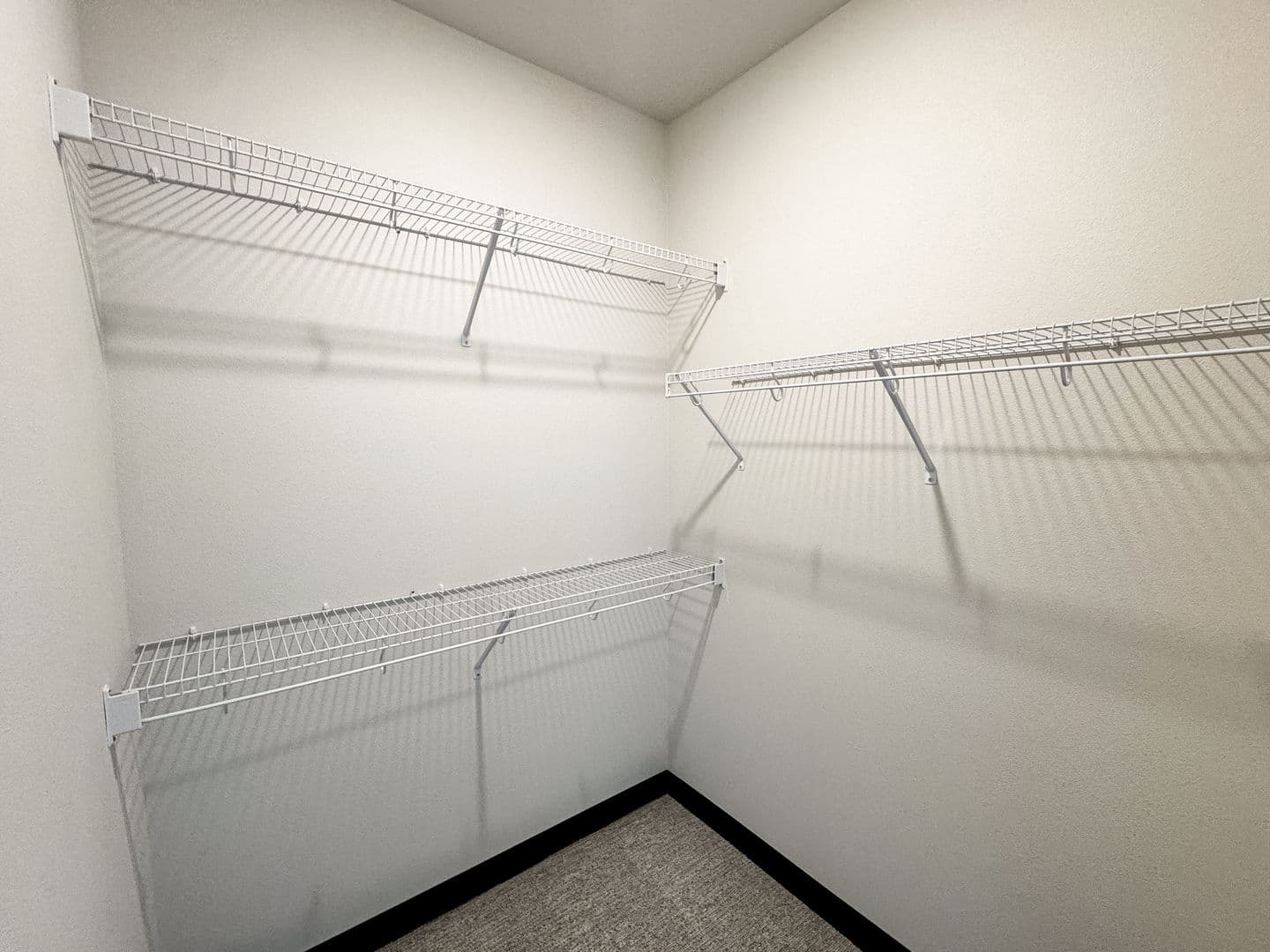 Fargo Apartment: 1758 12th Ave N