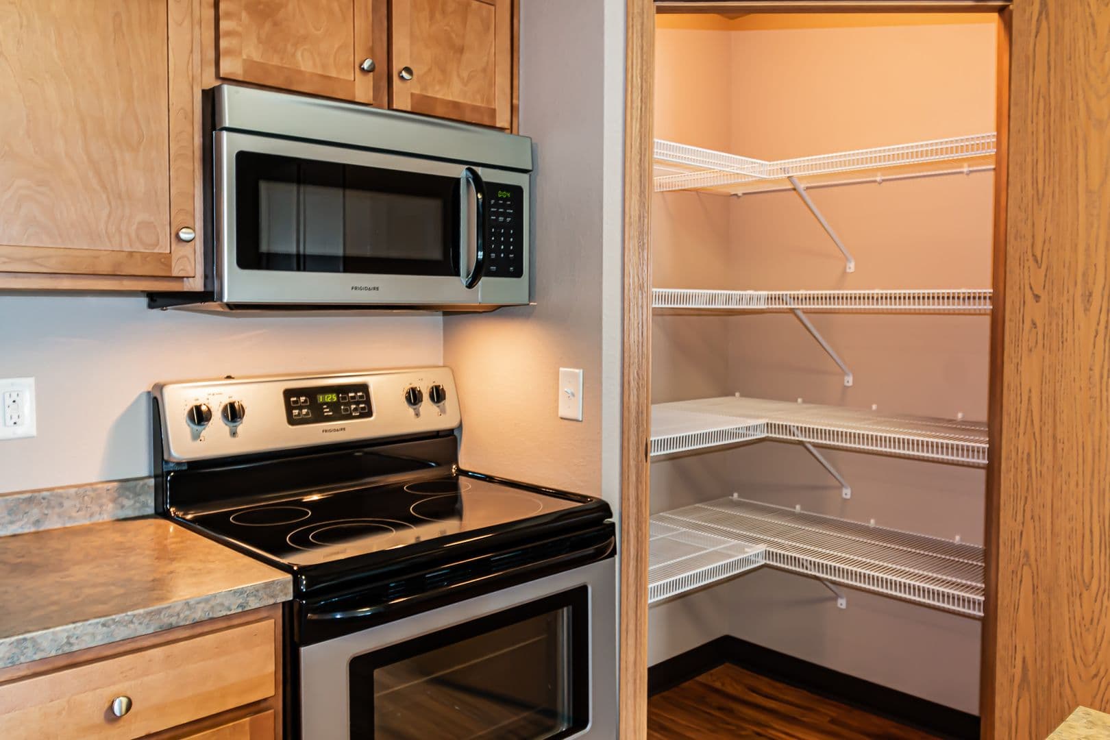 Dickinson Apartment: 1465 Roughrider Blvd