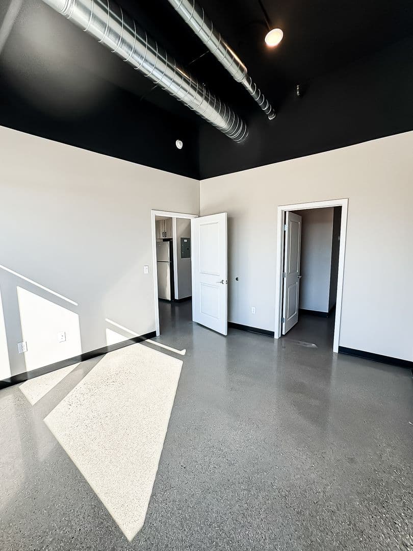 Fargo Apartment: 1919 N University Dr