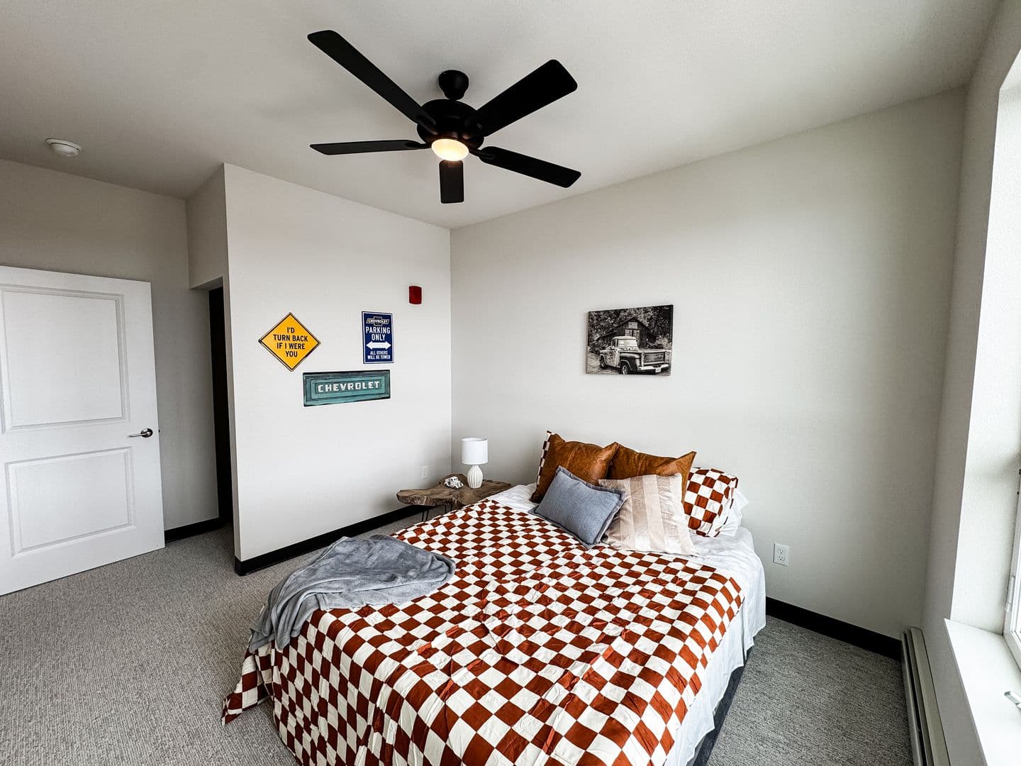 Fargo Apartment: 1758 12th Ave N