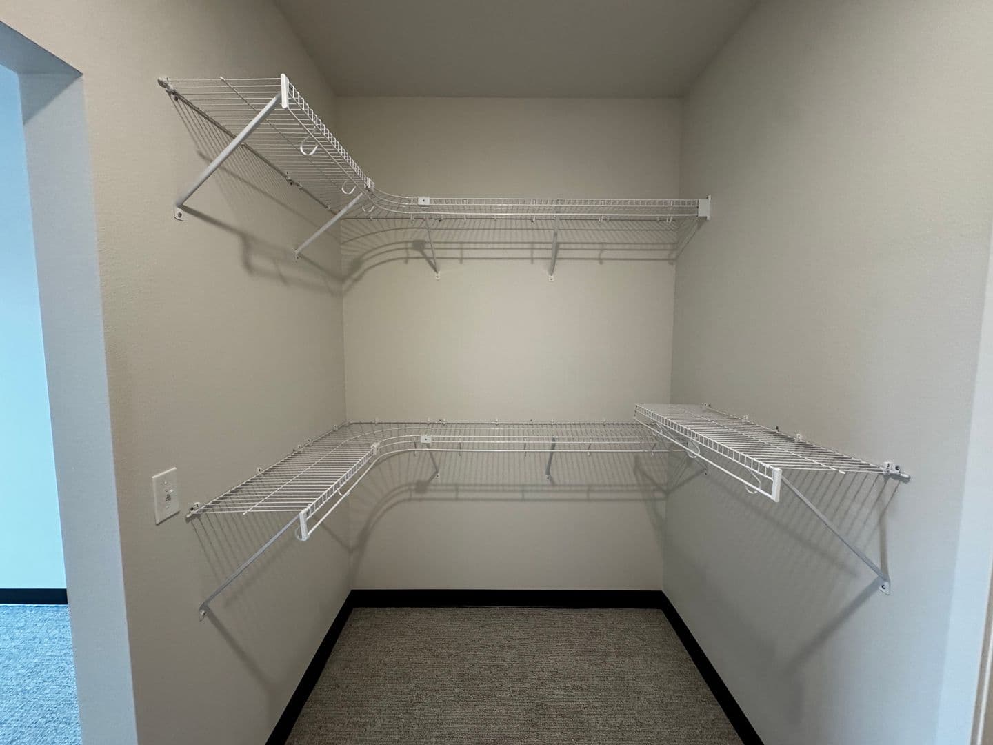Fargo Apartment: 1758 12th Ave N