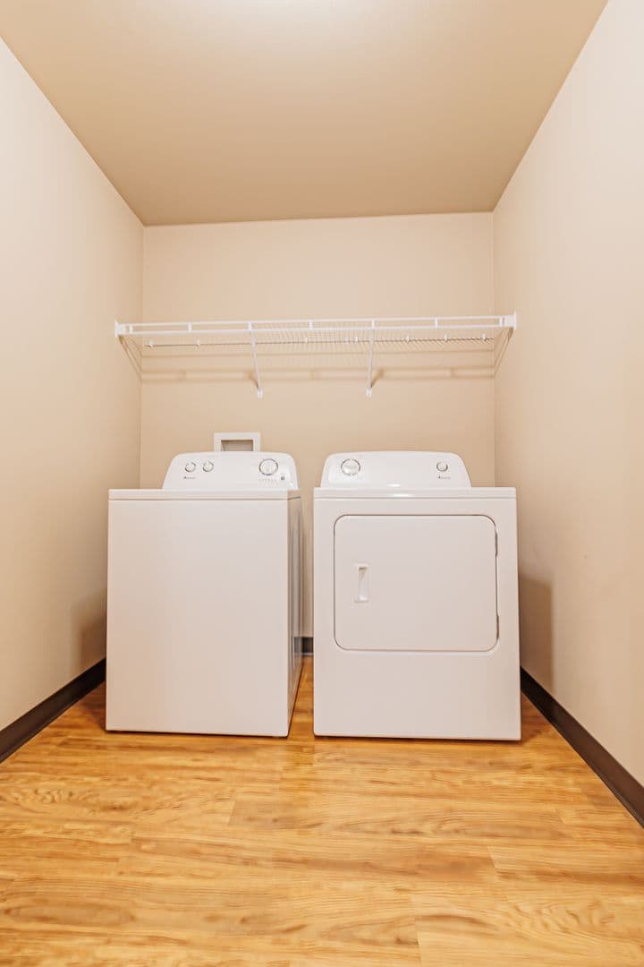 Dickinson Apartment: 1465 Roughrider Blvd