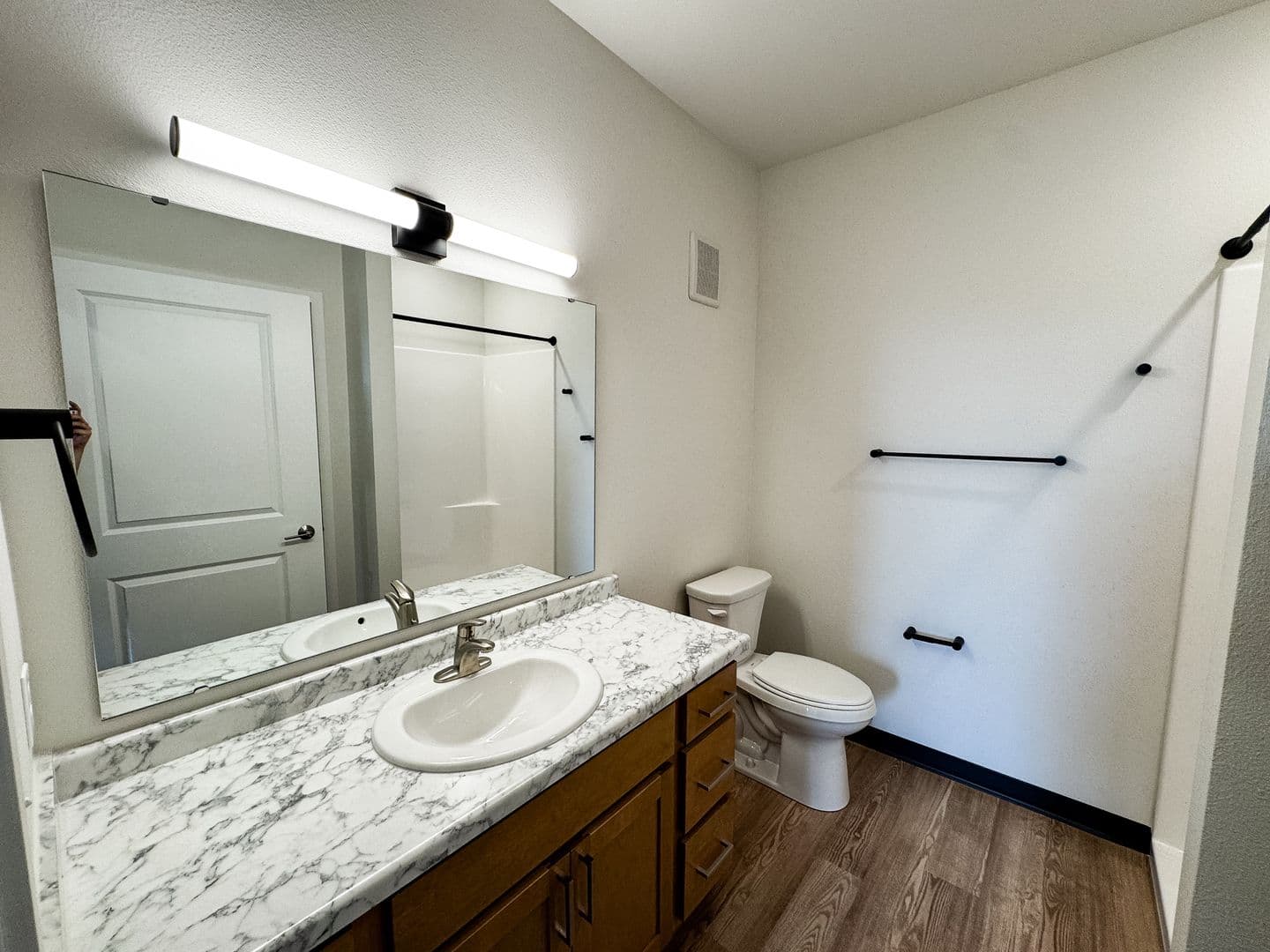 Fargo Apartment: 1758 12th Ave N