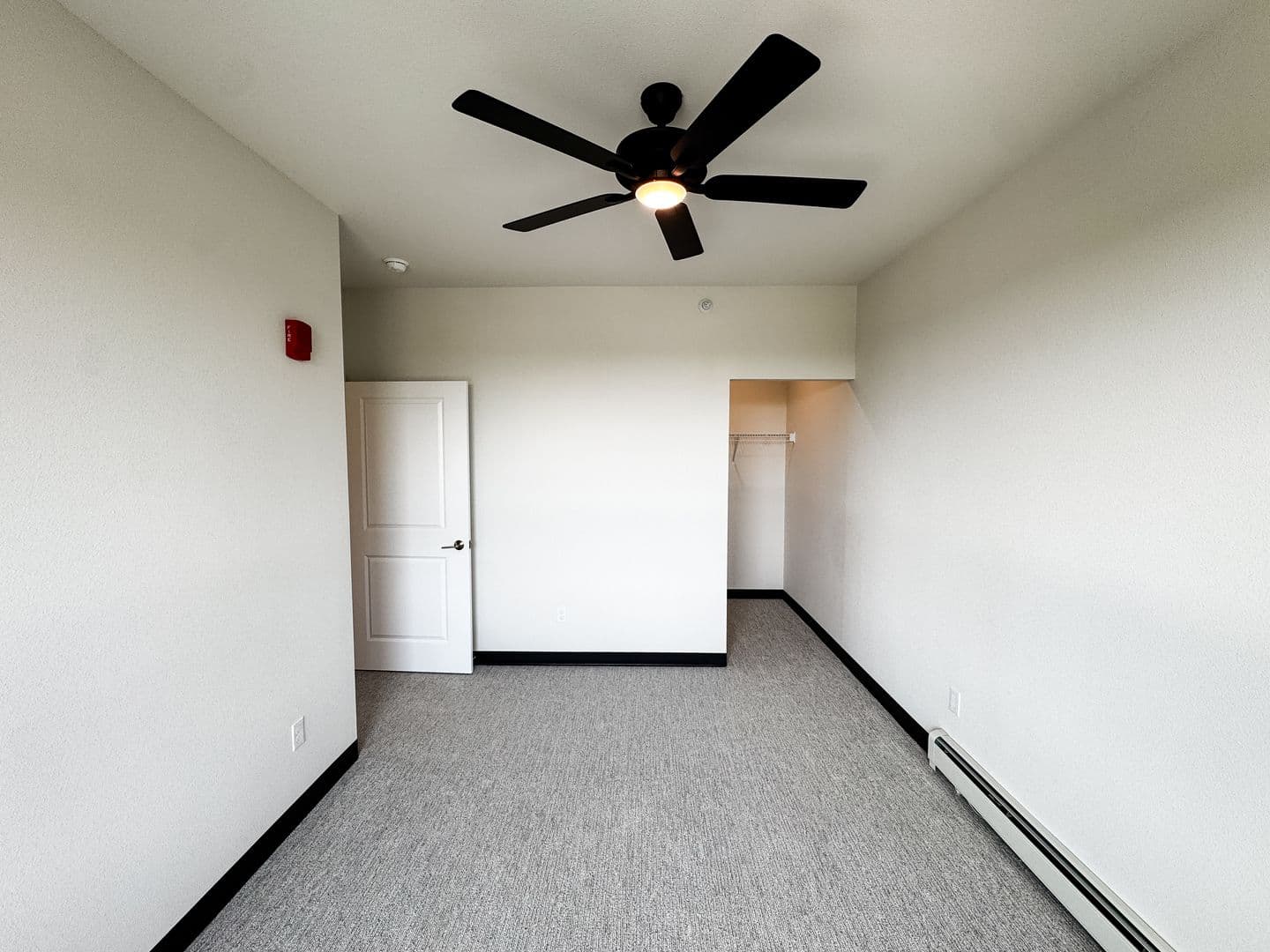 Fargo Apartment: 1758 12th Ave N
