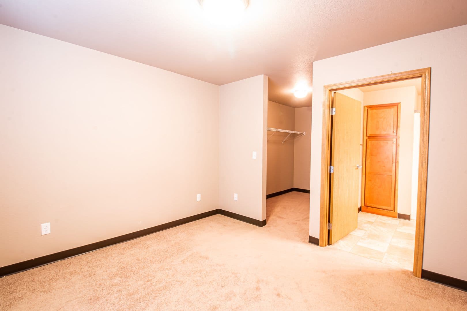 Dickinson Apartment: 1465 Roughrider Blvd