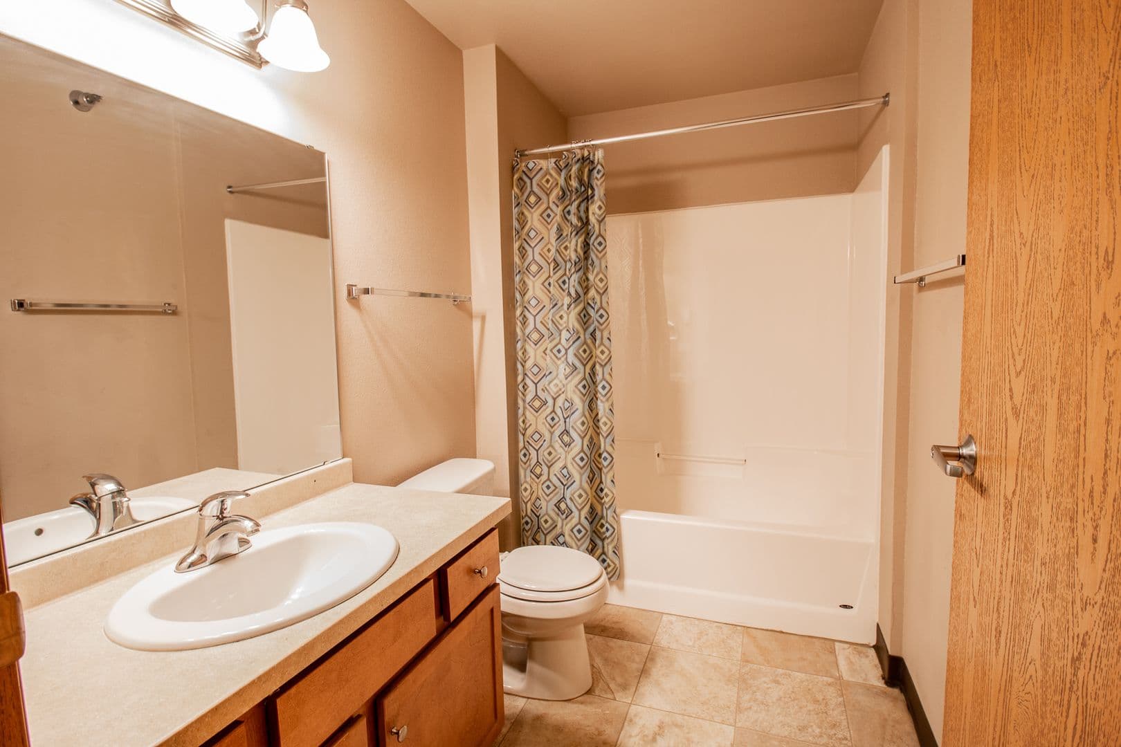 Dickinson Apartment: 1465 Roughrider Blvd