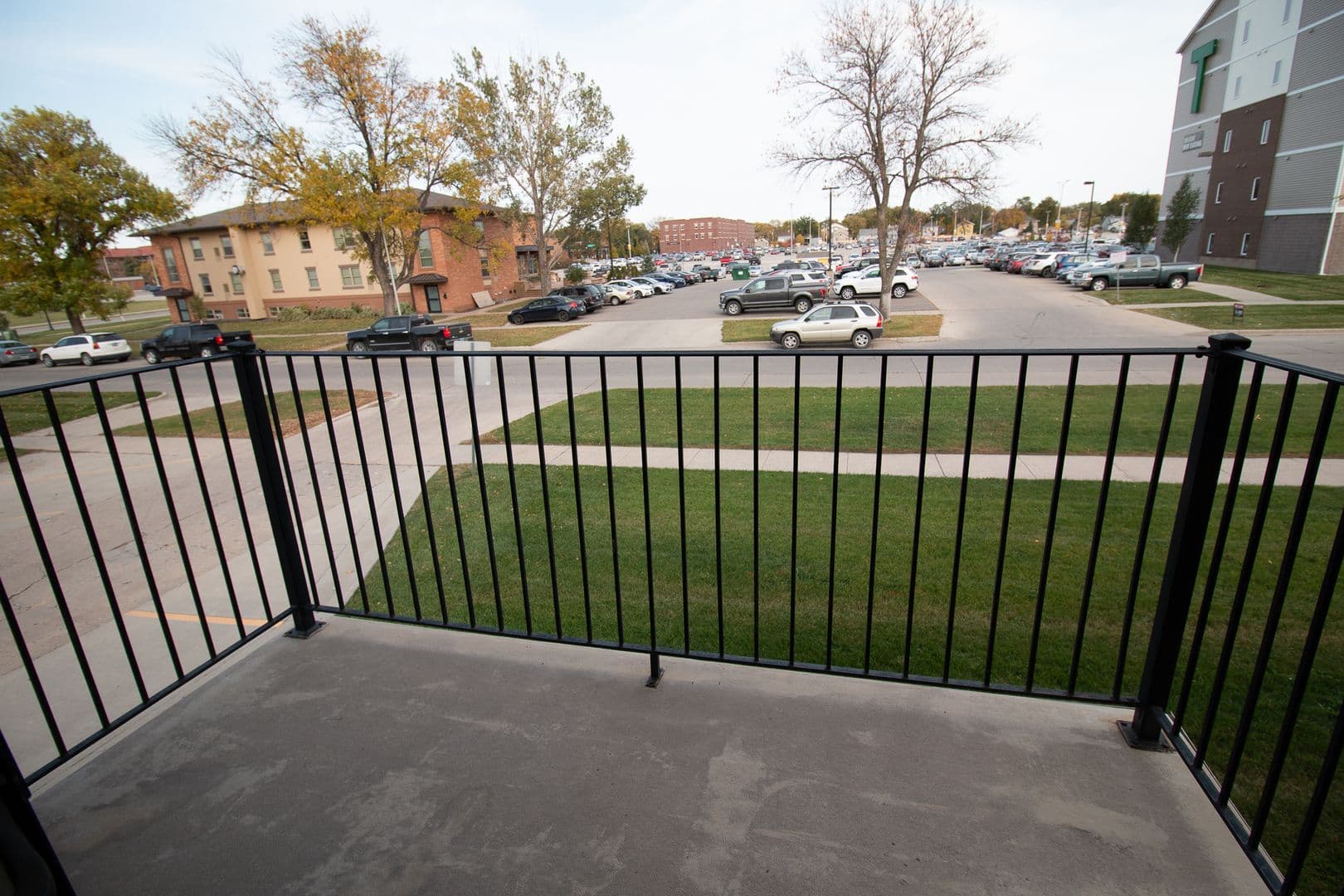 Fargo Apartment: 1120 16th St N