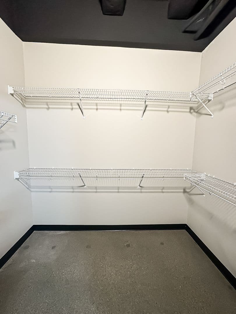 Fargo Apartment: 1919 N University Dr
