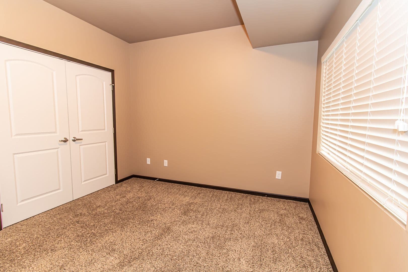 Dickinson Apartment: 1465 Roughrider Blvd