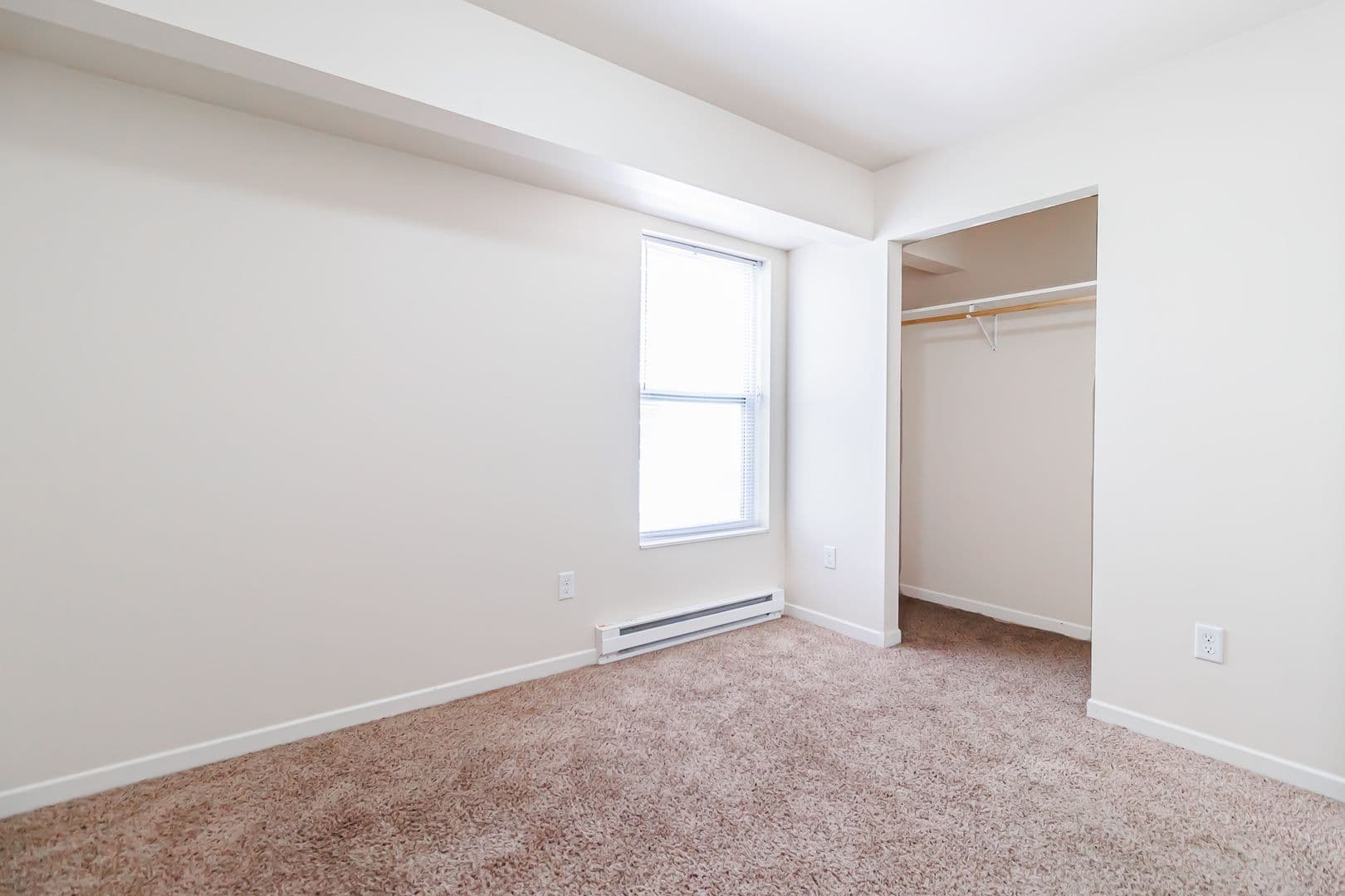Fargo Apartment: 1017 & 1021 16th ST N/ 1120 & 1122 17th St N