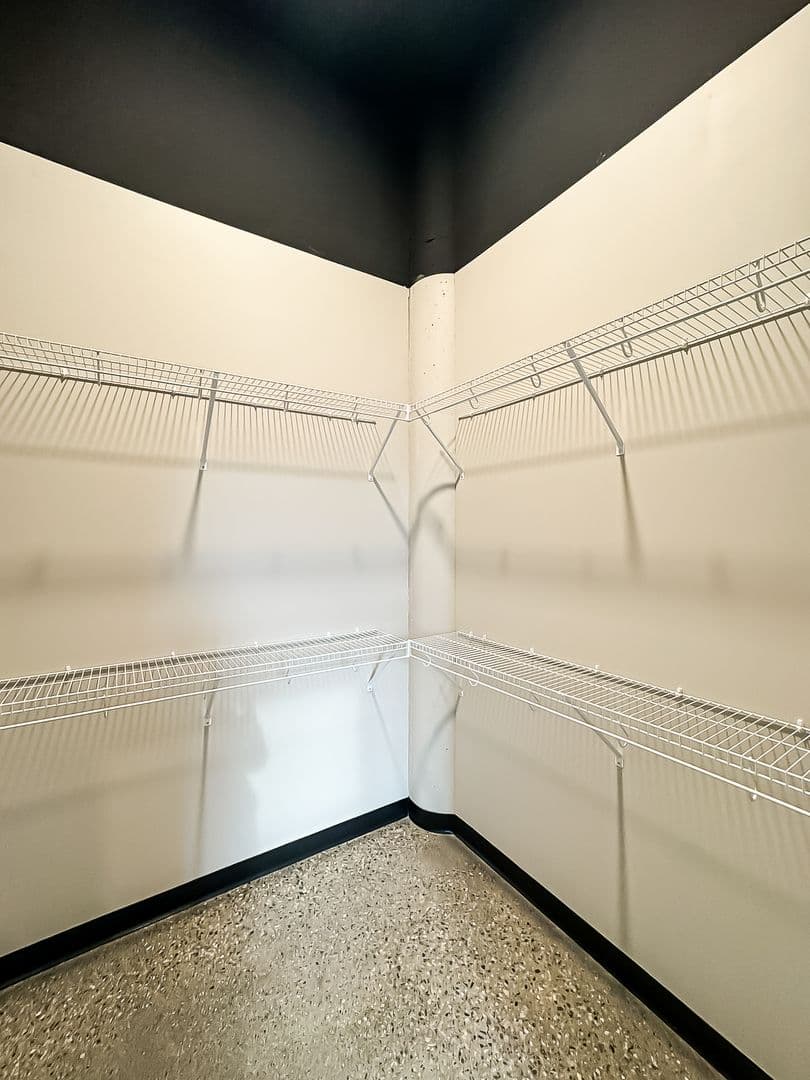 Fargo Apartment: 1919 N University Dr
