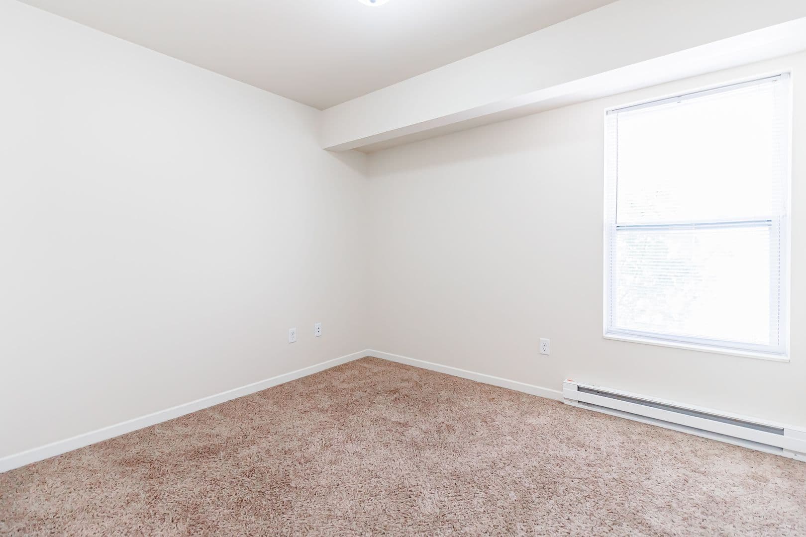 Fargo Apartment: 1017 & 1021 16th ST N/ 1120 & 1122 17th St N