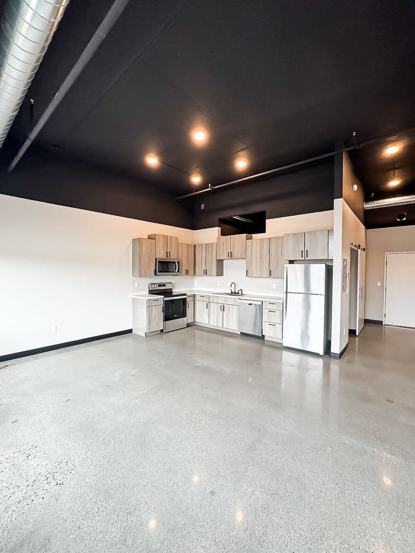 Fargo Apartment: 1919 N University Dr