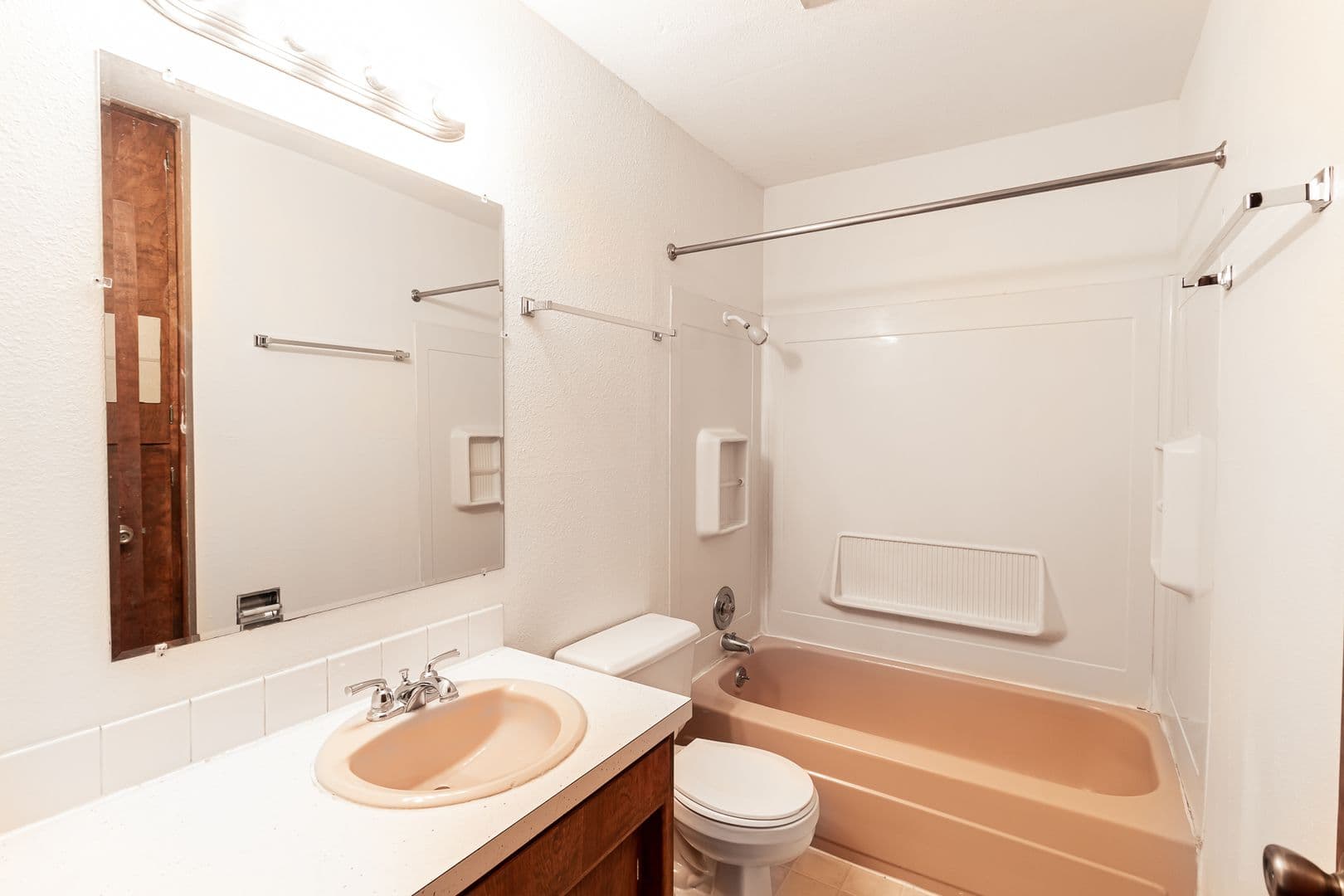 Fargo Apartment: 1120 16th St N