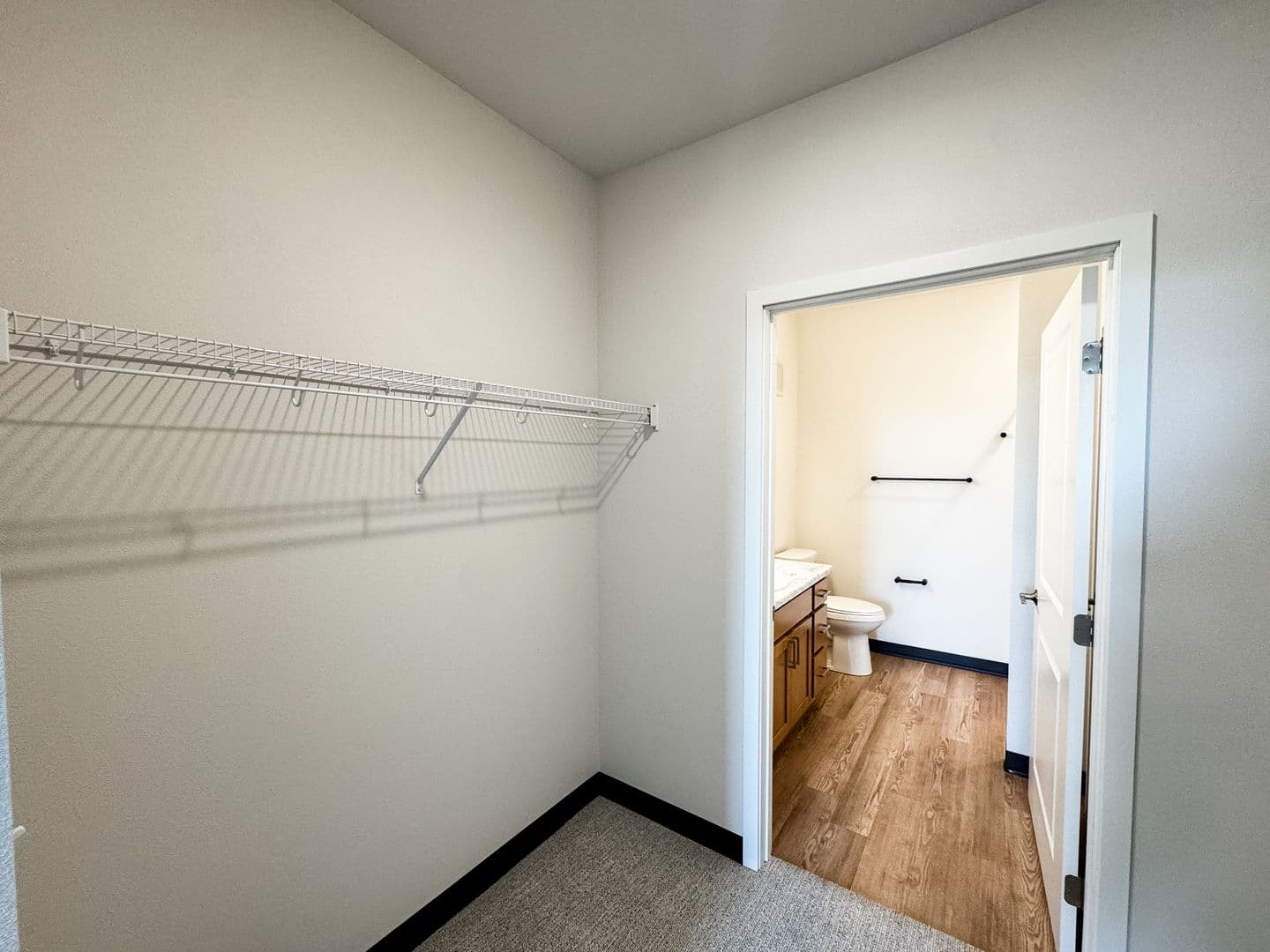 Fargo Apartment: 1758 12th Ave N