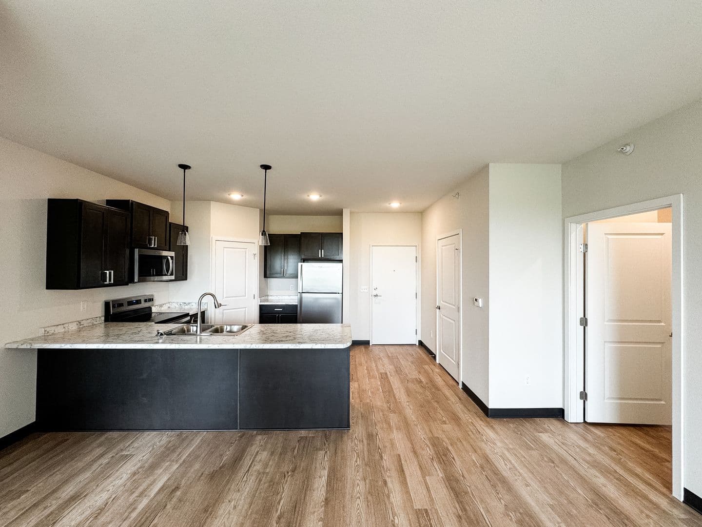 Fargo Apartment: 1758 12th Ave N