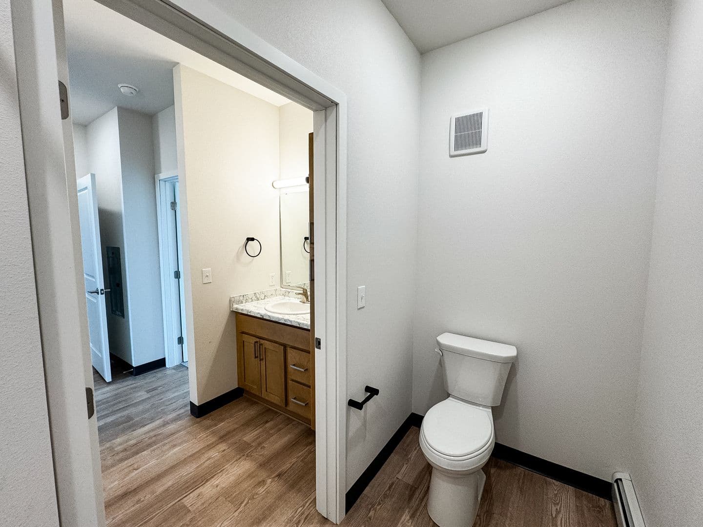 Fargo Apartment: 1758 12th Ave N