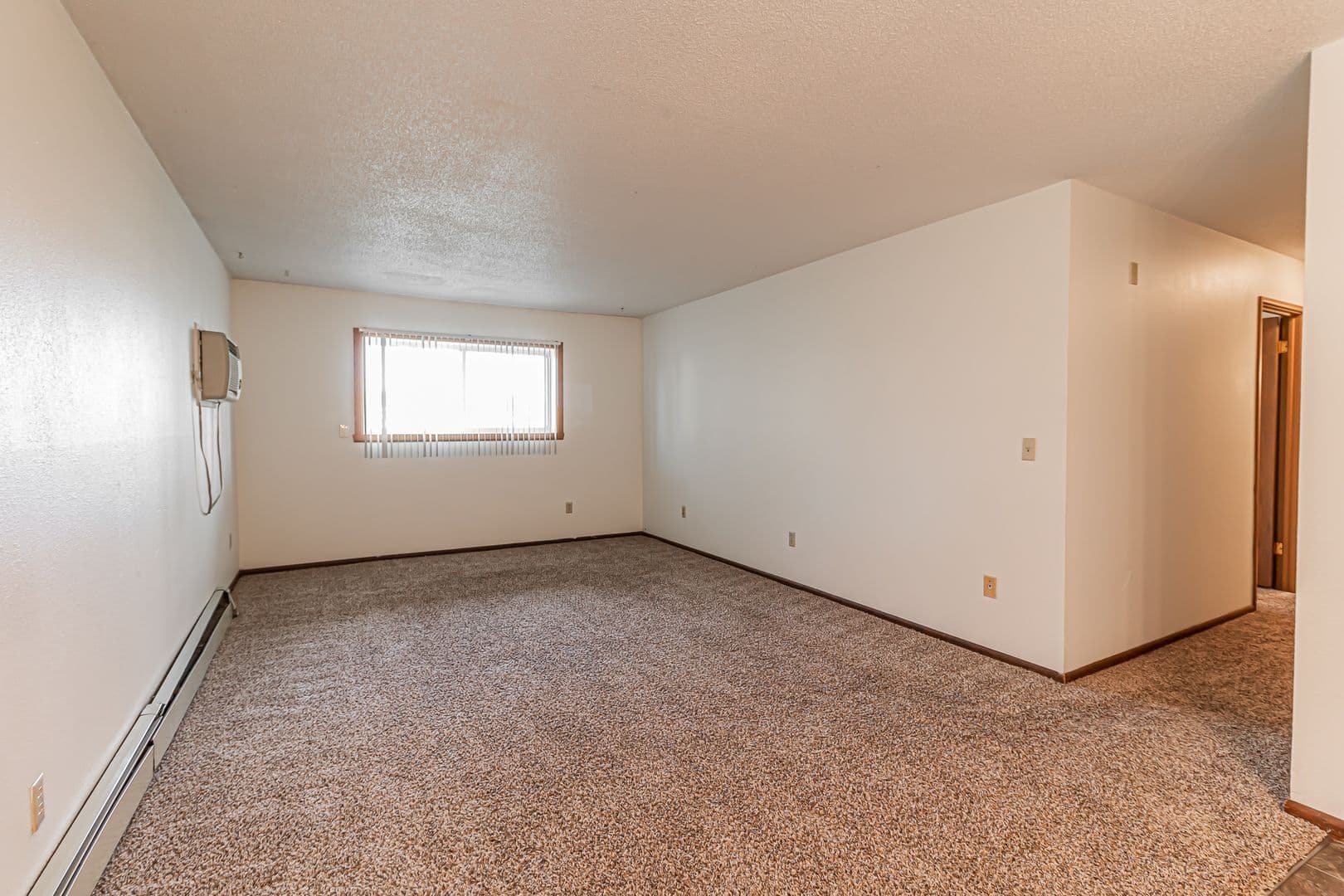 Fargo Apartment: 1120 16th St N