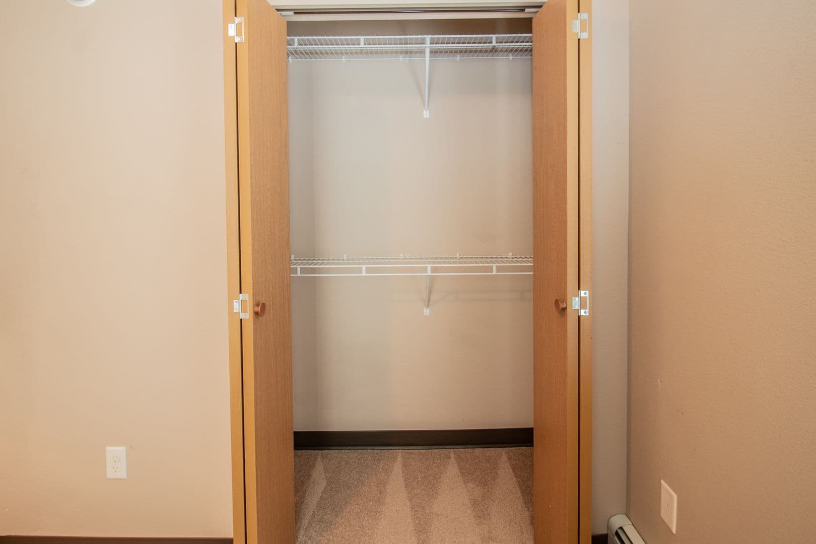 Dickinson Apartment: 1465 Roughrider Blvd