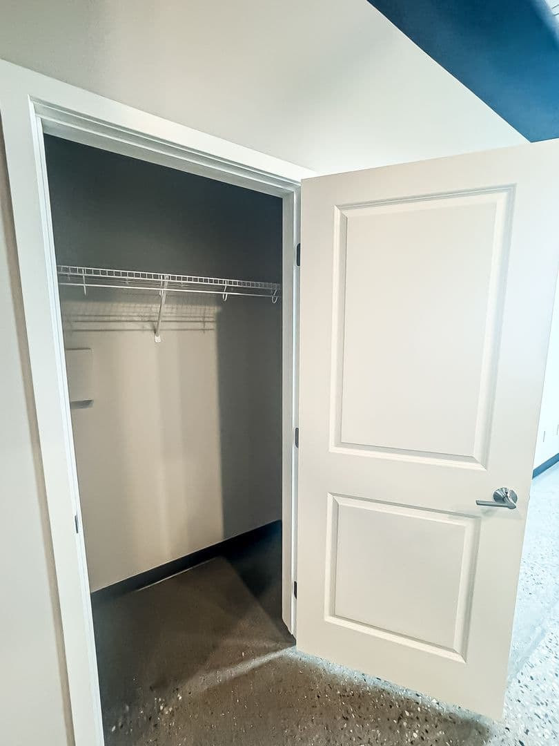 Fargo Apartment: 1919 N University Dr