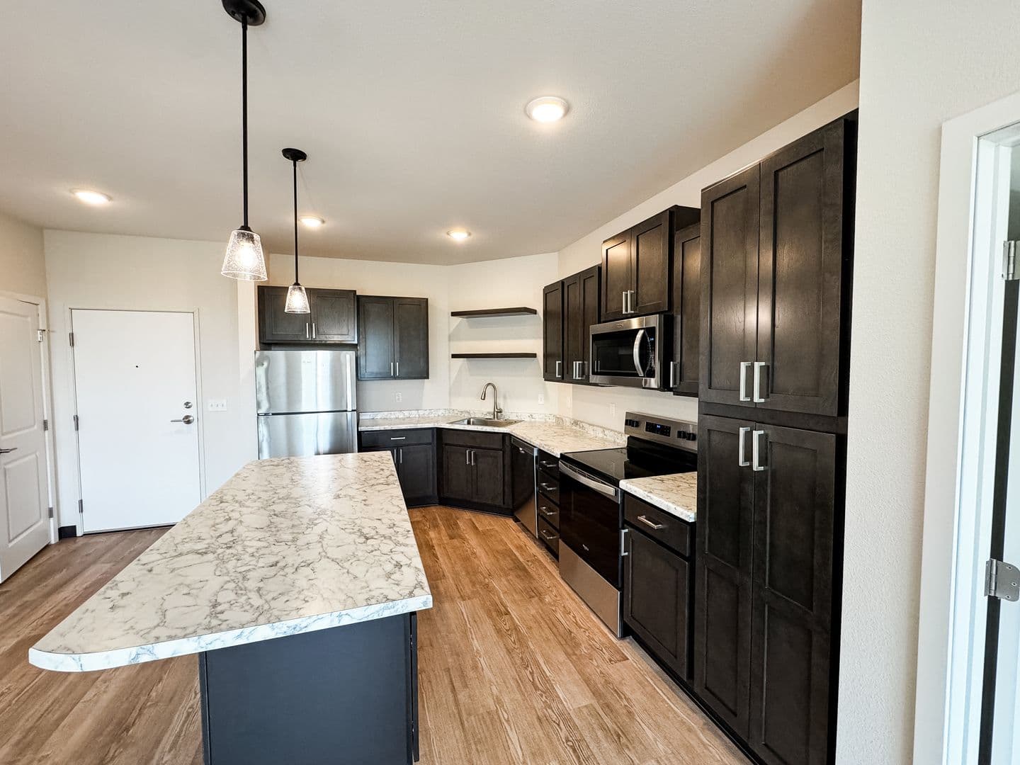 Fargo Apartment: 1758 12th Ave N