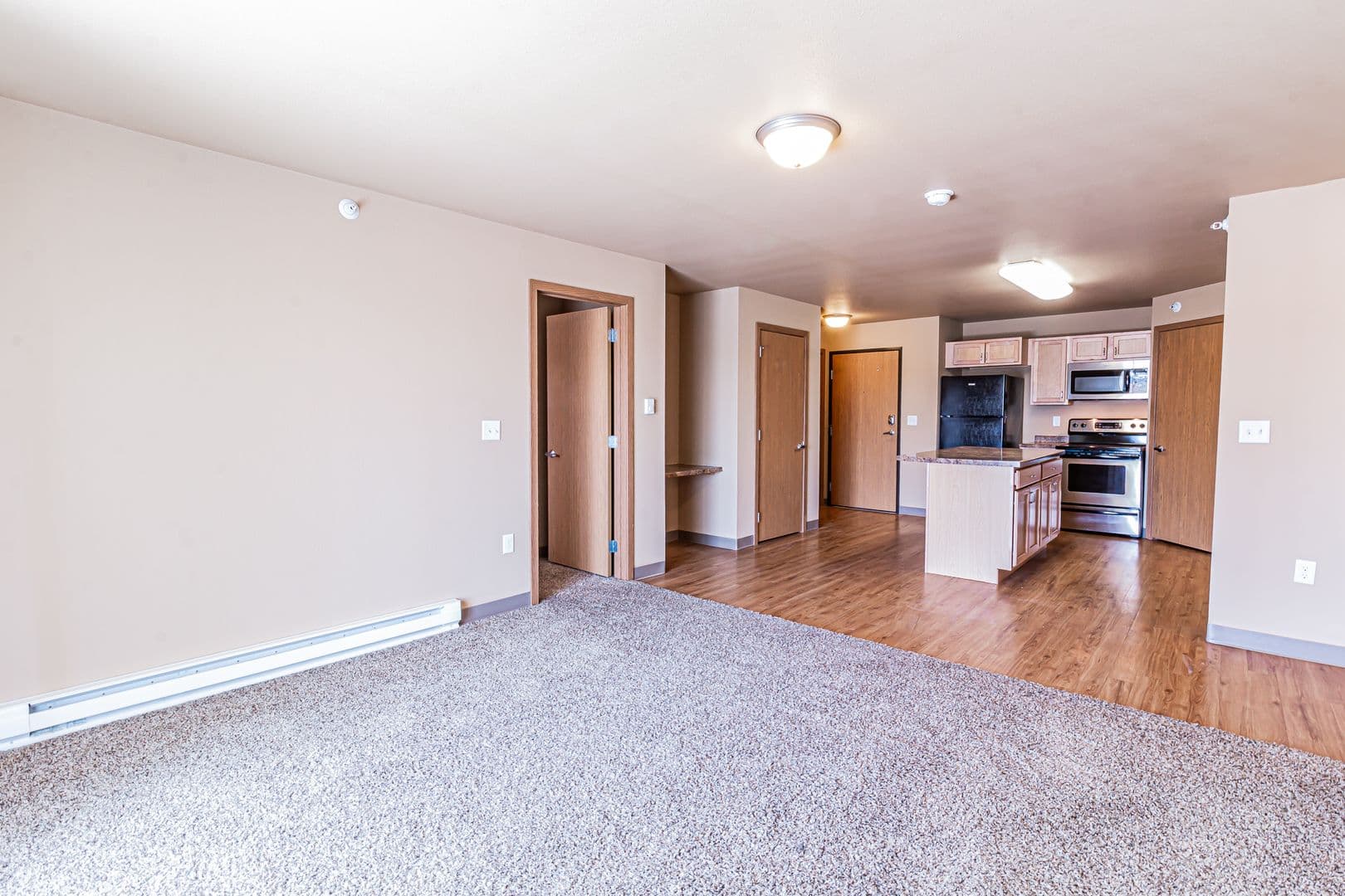 Dickinson Apartment: 4461 12th St W