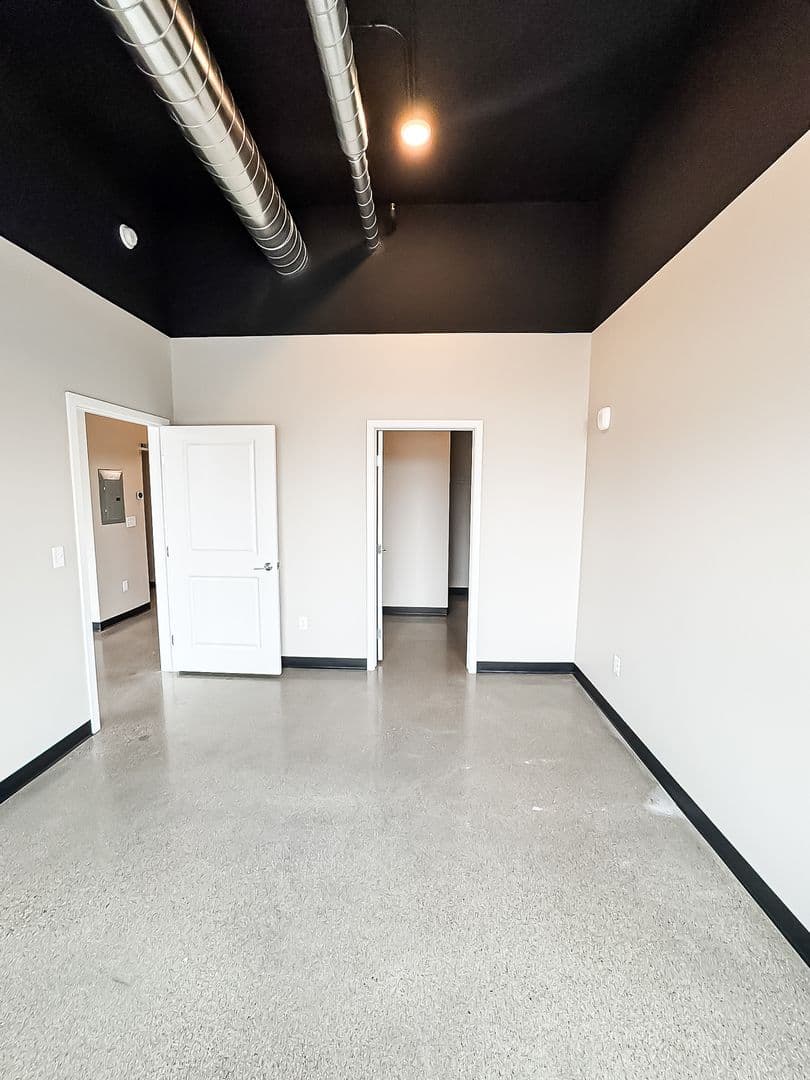 Fargo Apartment: 1919 N University Dr