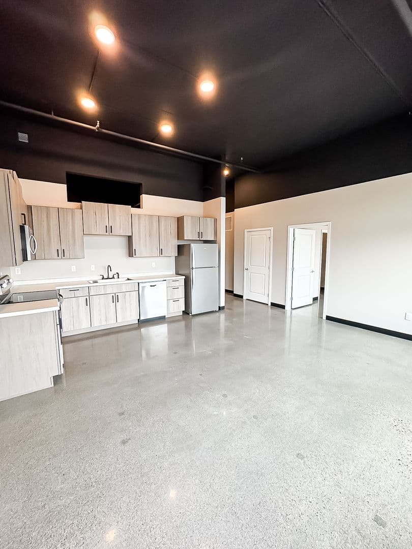 Fargo Apartment: 1919 N University Dr