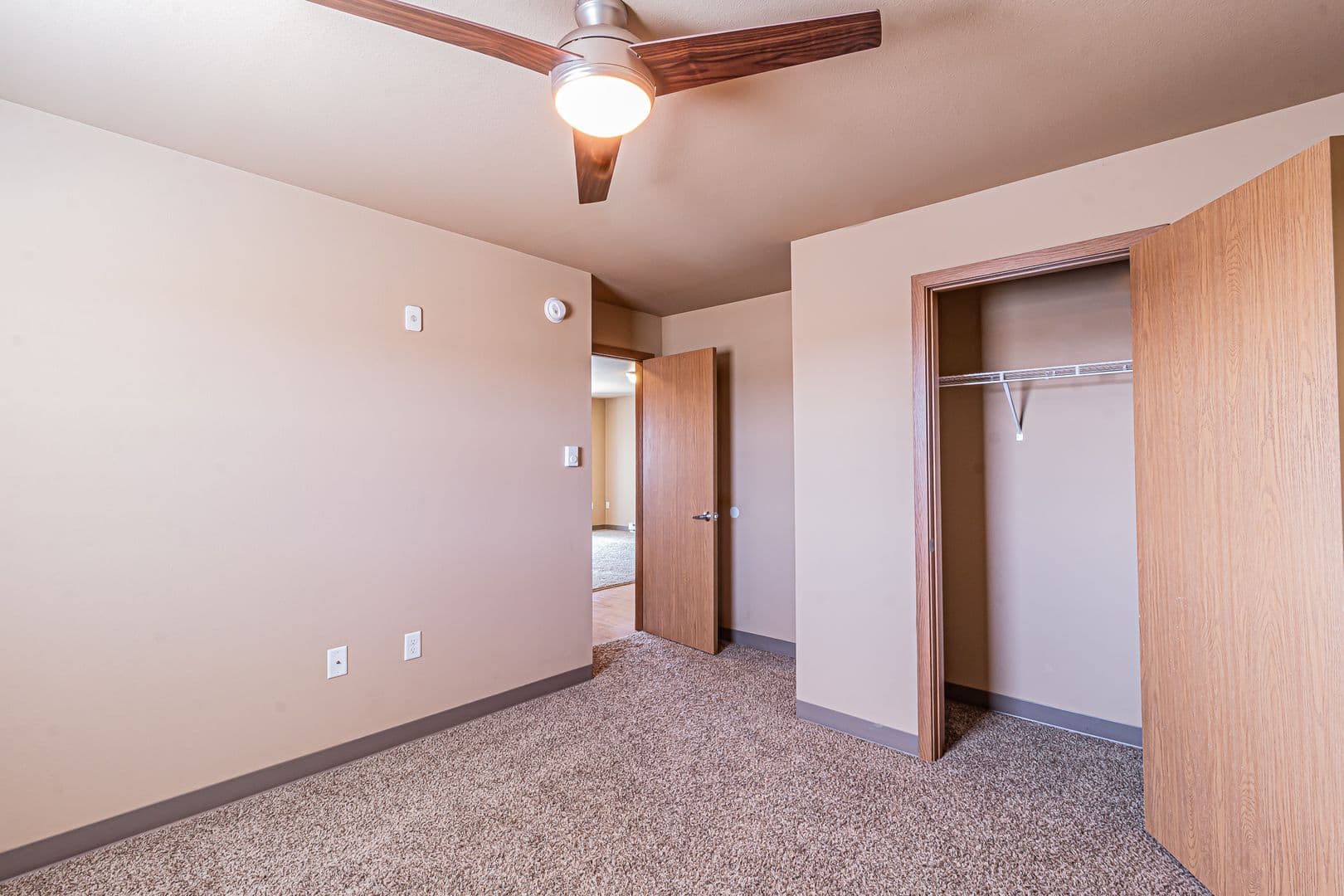 Dickinson Apartment: 4461 12th St W