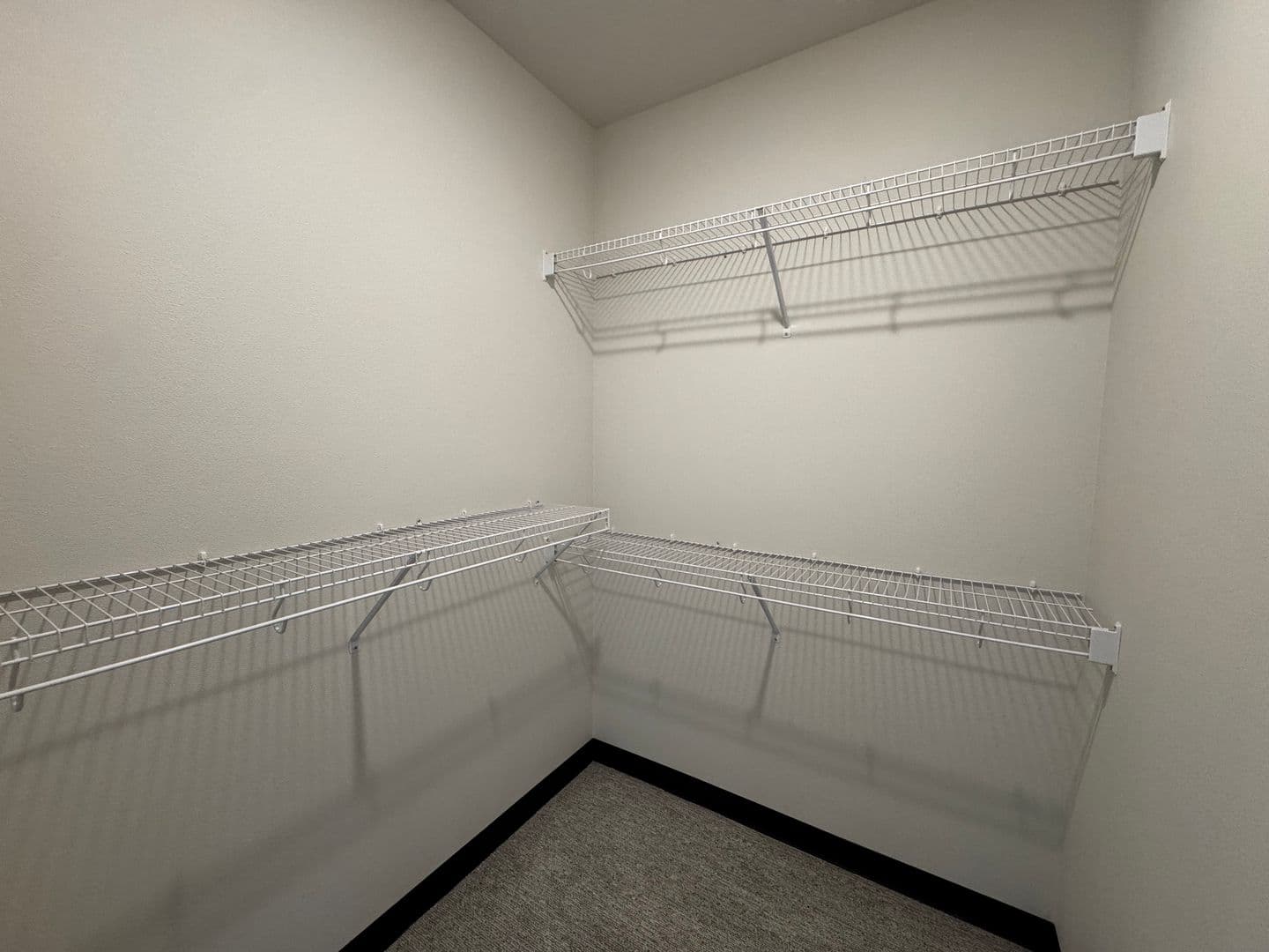 Fargo Apartment: 1758 12th Ave N