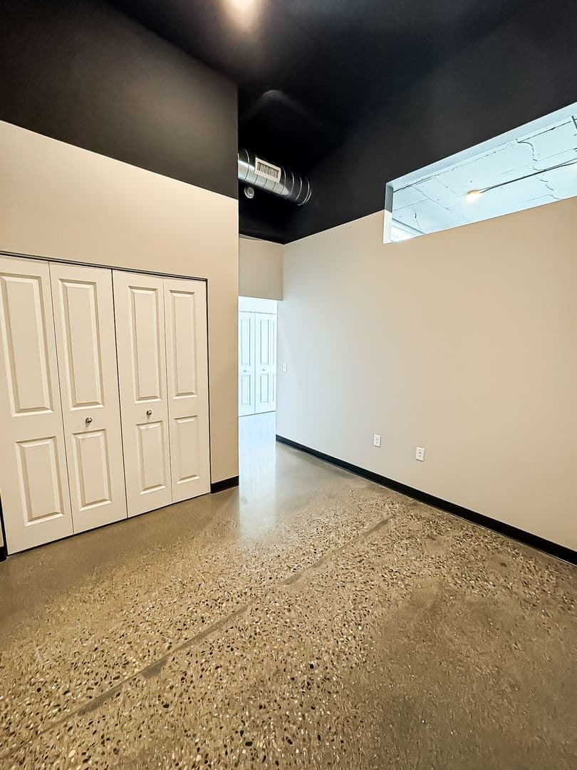Fargo Apartment: 1919 N University Dr