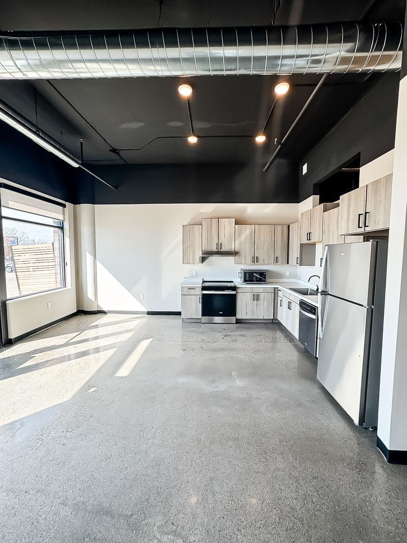 Fargo Apartment: 1919 N University Dr