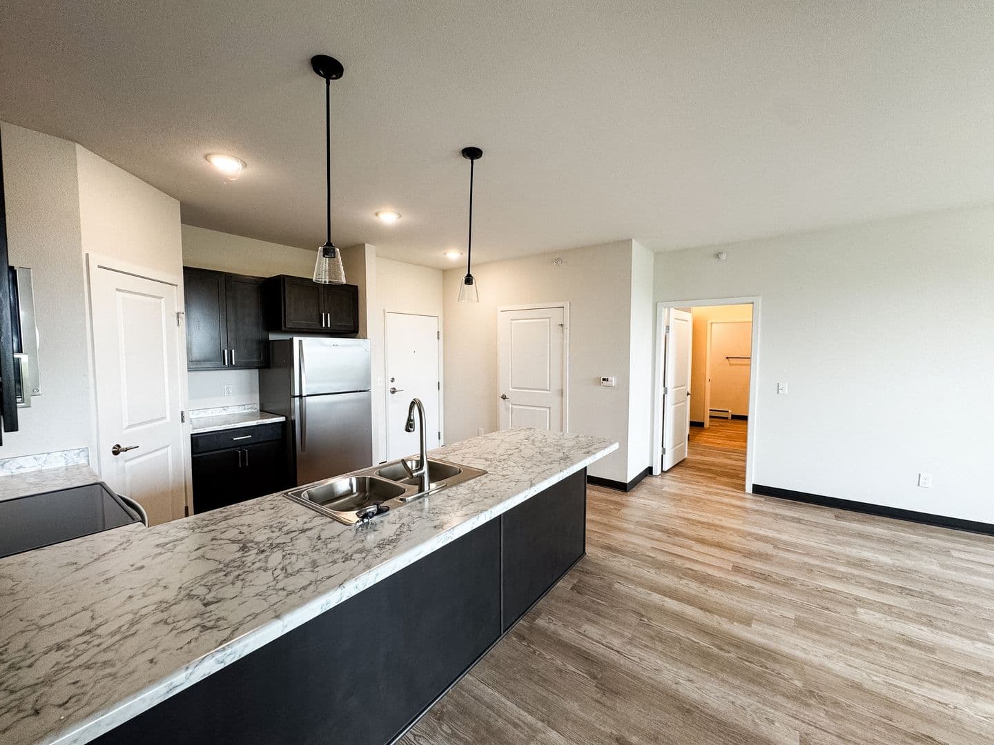 Fargo Apartment: 1758 12th Ave N
