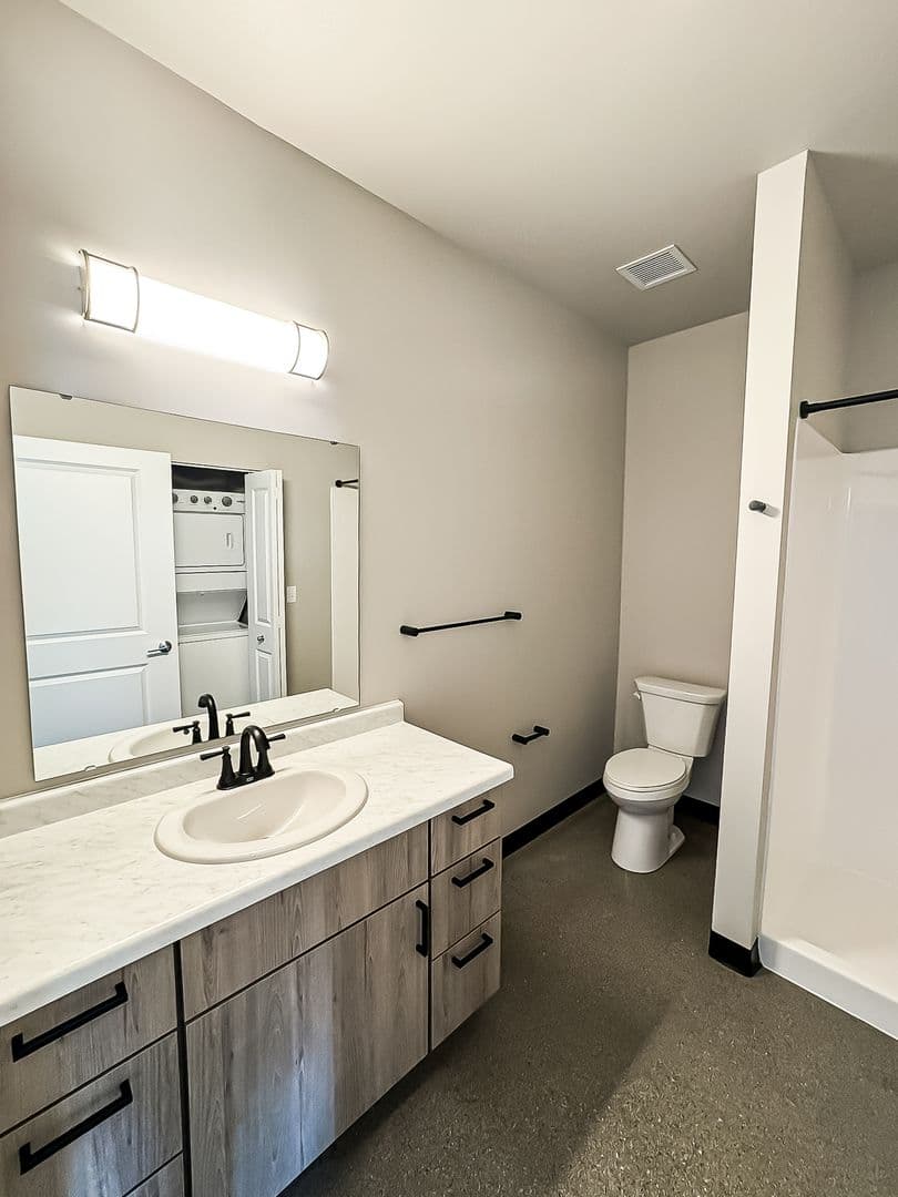 Fargo Apartment: 1919 N University Dr