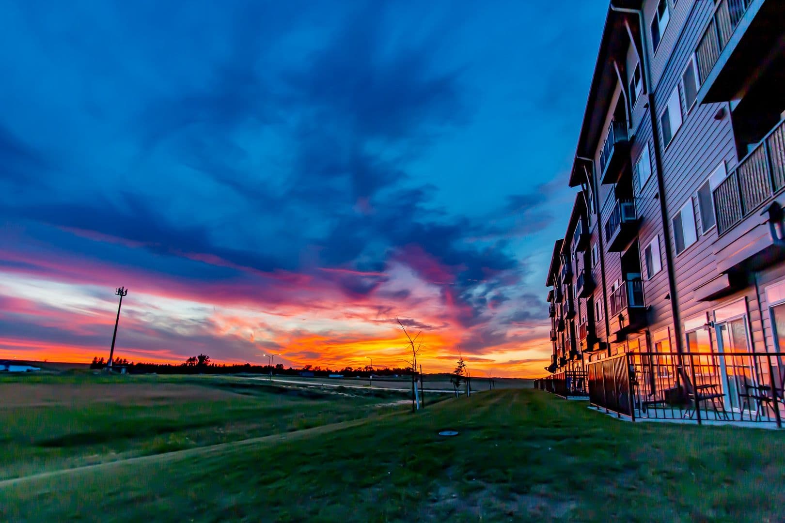 Dickinson Apartment: 1465 Roughrider Blvd