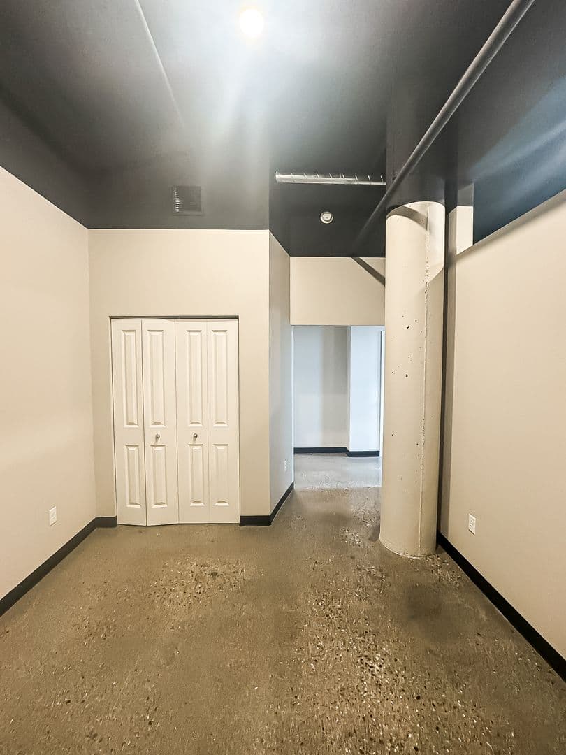 Fargo Apartment: 1919 N University Dr
