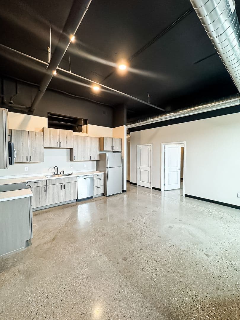 Fargo Apartment: 1919 N University Dr