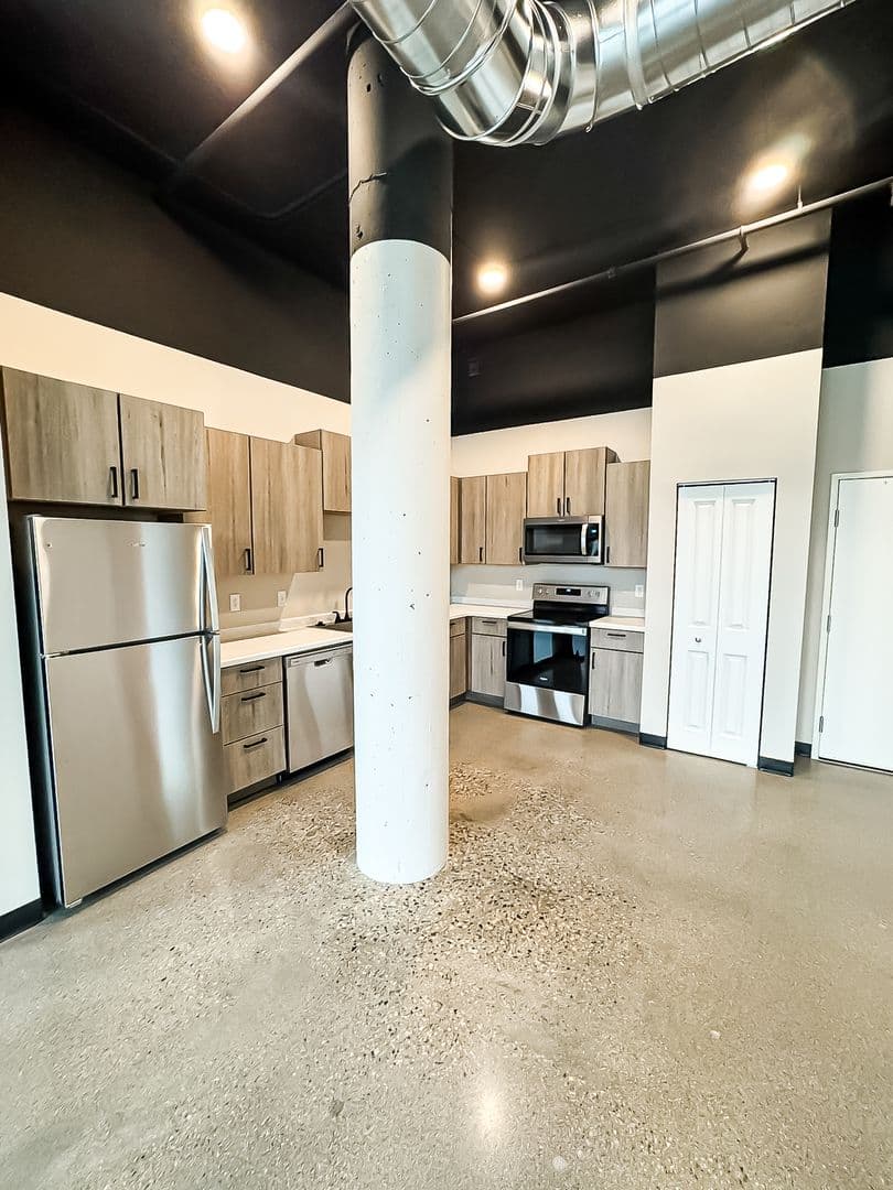 Fargo Apartment: 1919 N University Dr