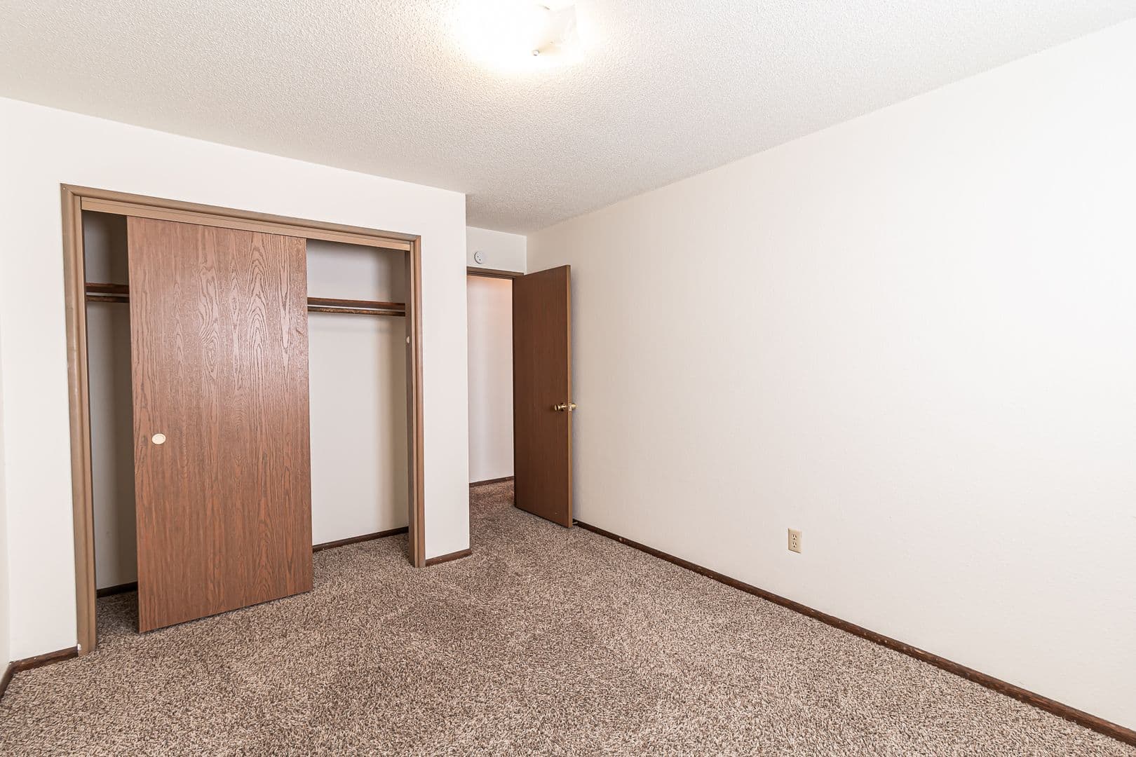Fargo Apartment: 1120 16th St N
