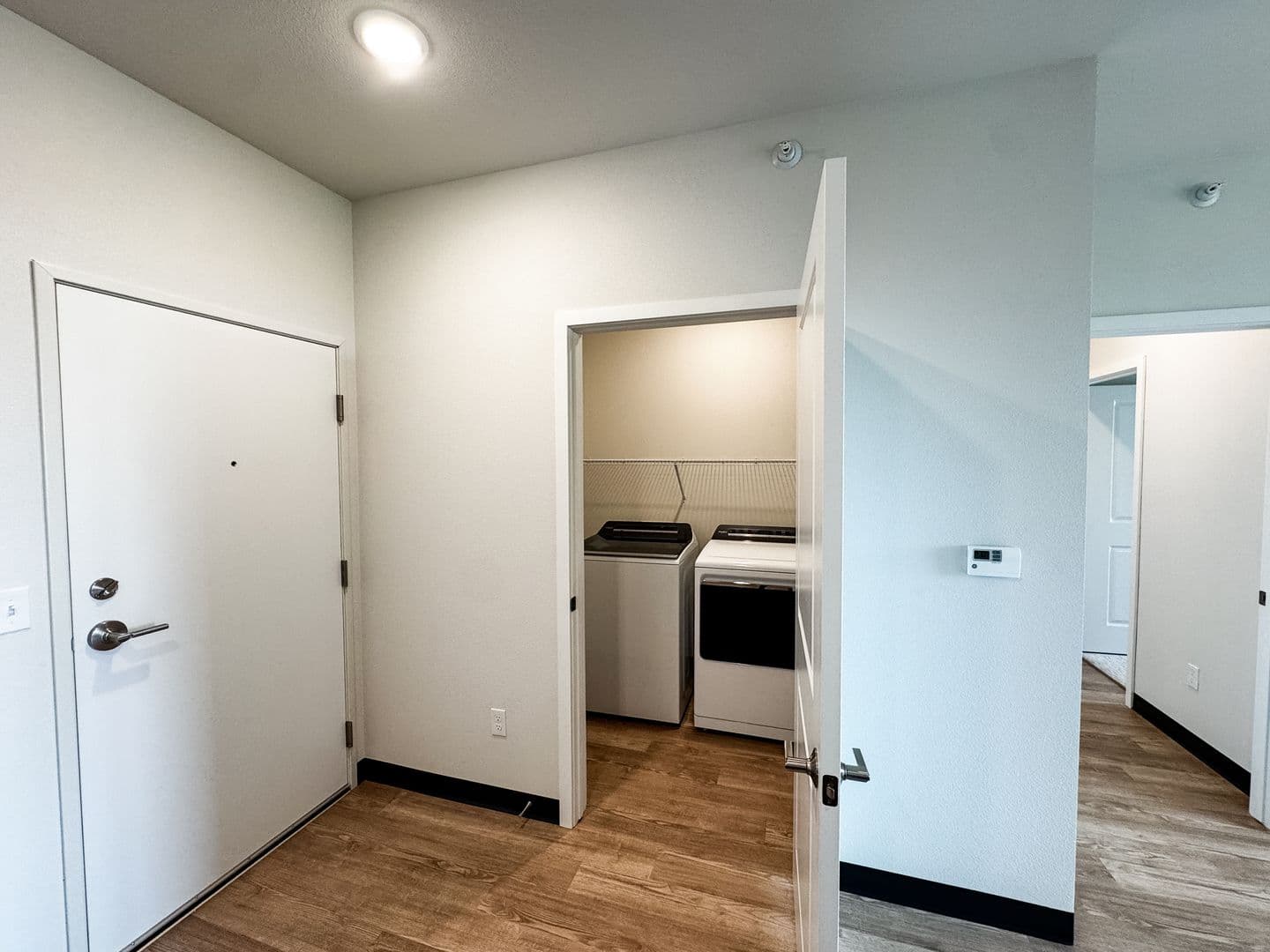 Fargo Apartment: 1758 12th Ave N