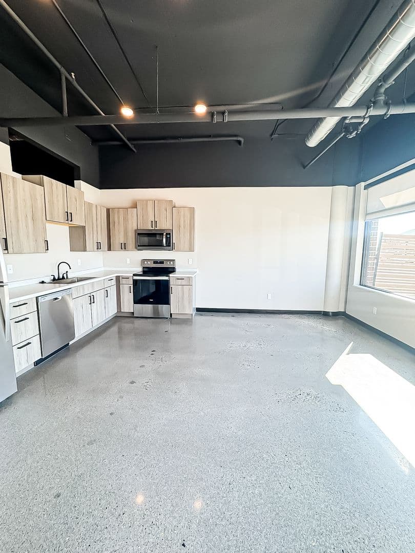 Fargo Apartment: 1919 N University Dr