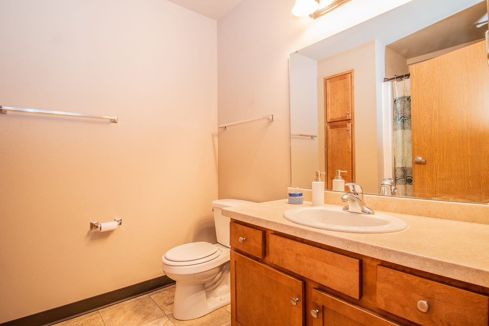 Dickinson Apartment: 1465 Roughrider Blvd