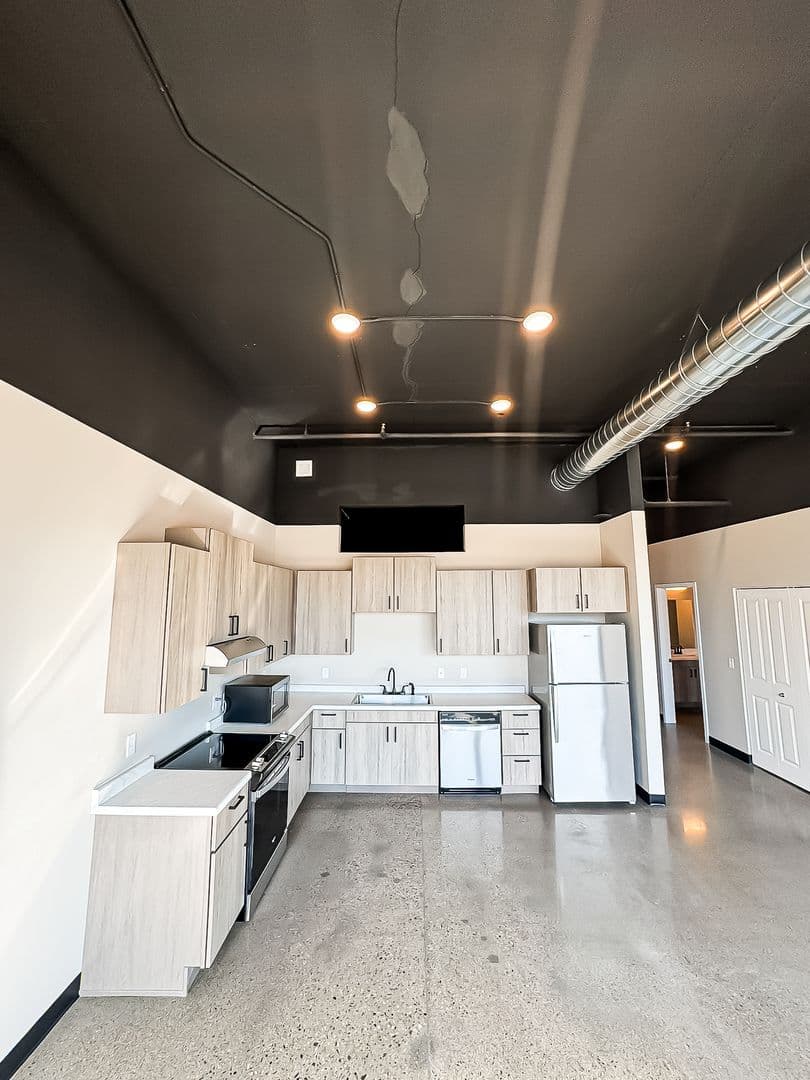 Fargo Apartment: 1919 N University Dr