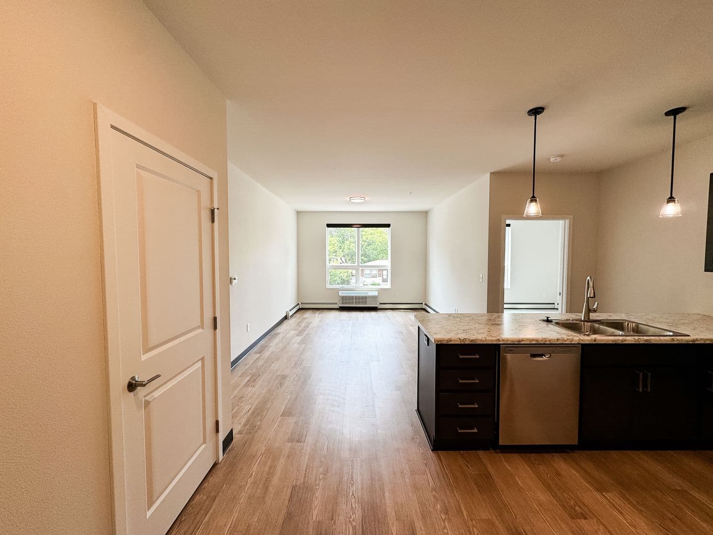 Fargo Apartment: 1758 12th Ave N