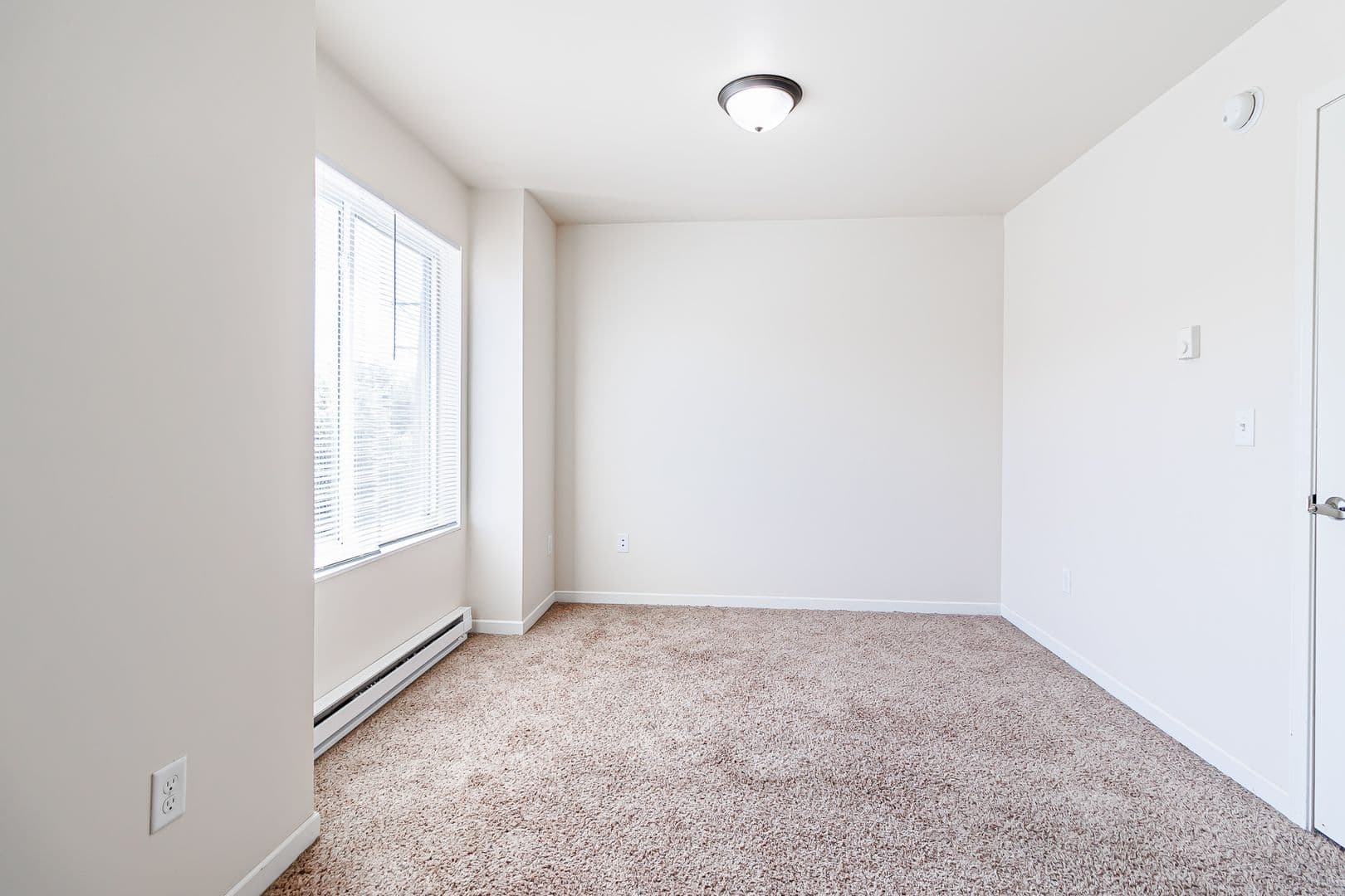Fargo Apartment: 1017 & 1021 16th ST N/ 1120 & 1122 17th St N